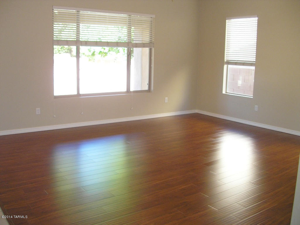 Presidio Del Valle (1-166) - Residential Lease
