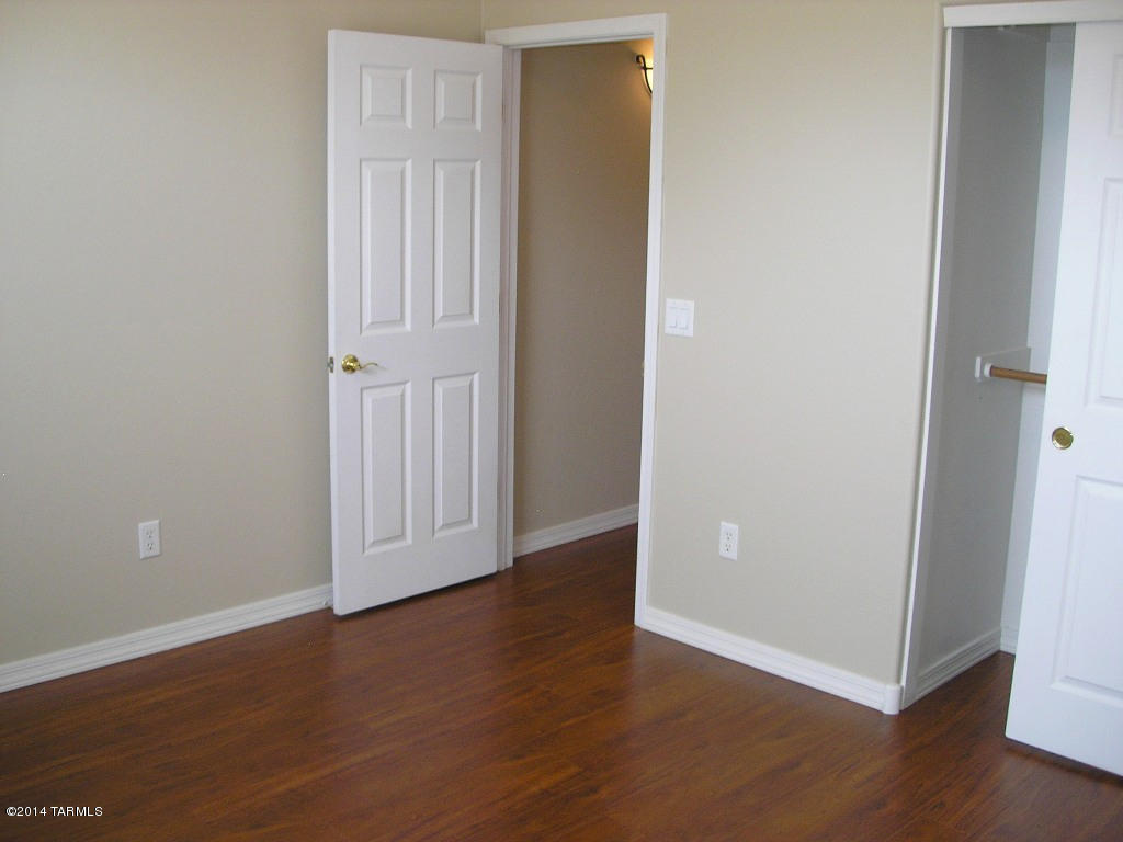 Presidio Del Valle (1-166) - Residential Lease