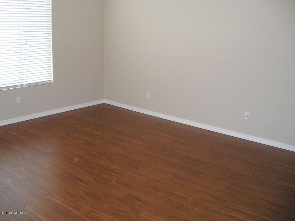 Presidio Del Valle (1-166) - Residential Lease