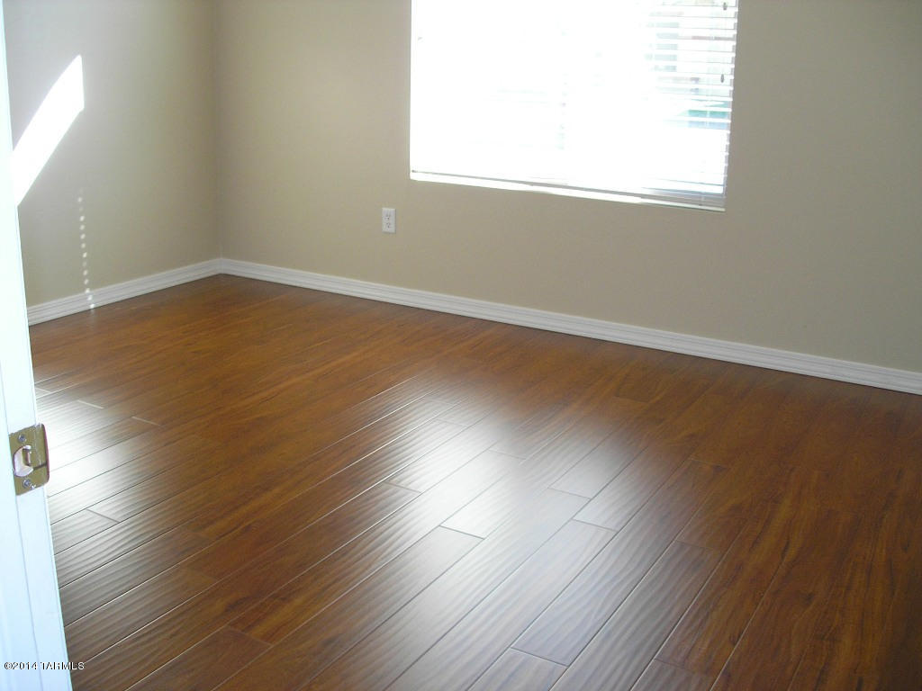 Presidio Del Valle (1-166) - Residential Lease