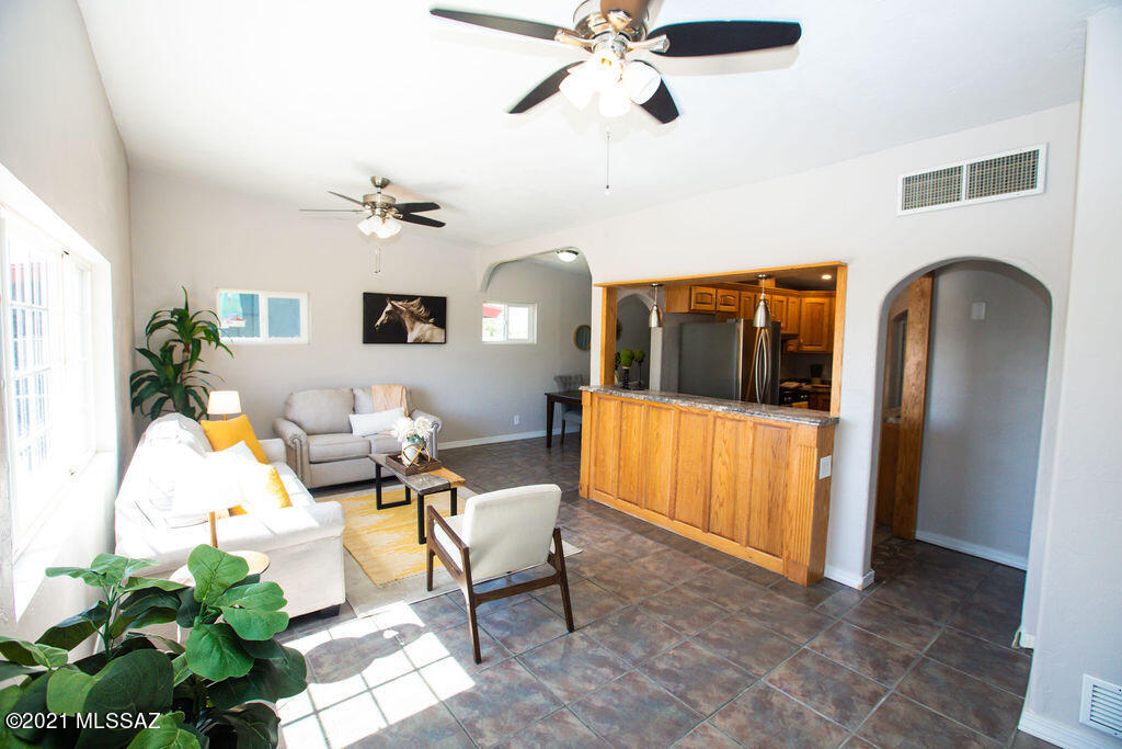 Pueblo Gardens - Residential