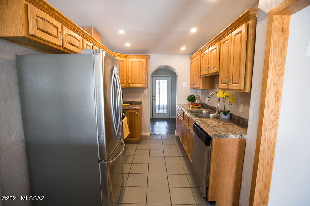 Pueblo Gardens - Residential