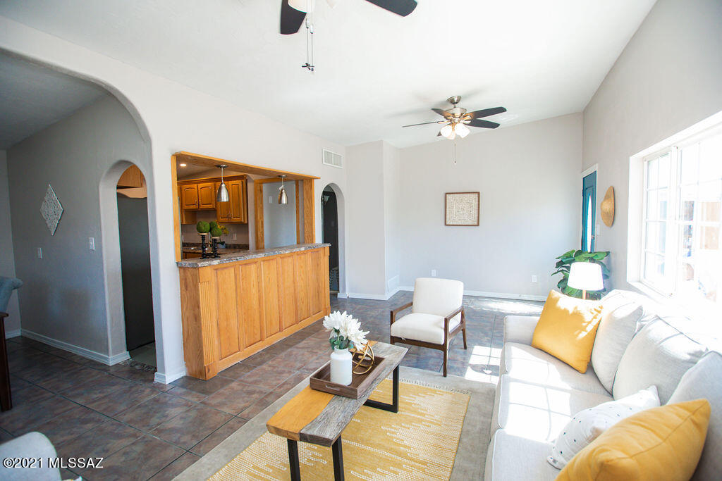 Pueblo Gardens - Residential