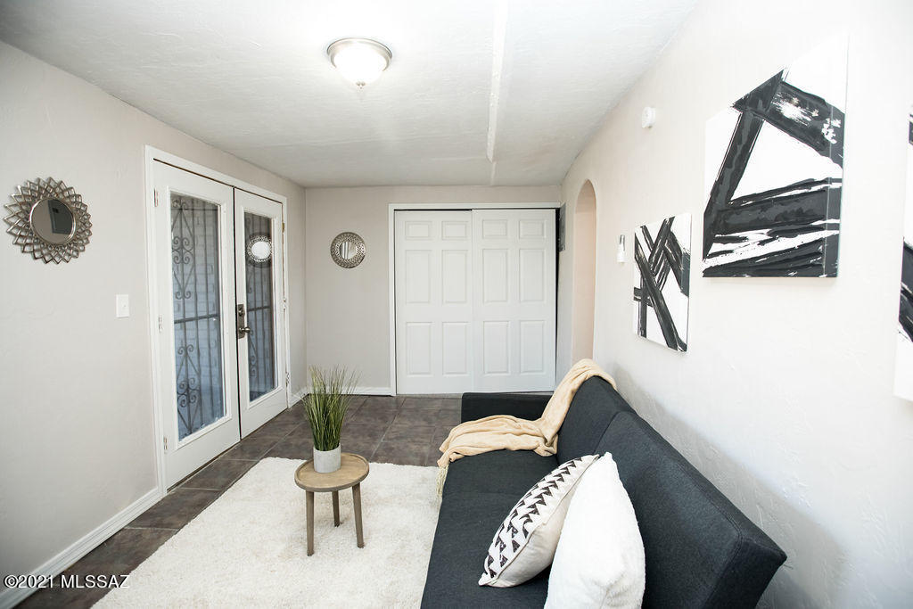 Pueblo Gardens - Residential