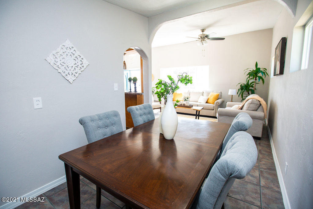 Pueblo Gardens - Residential