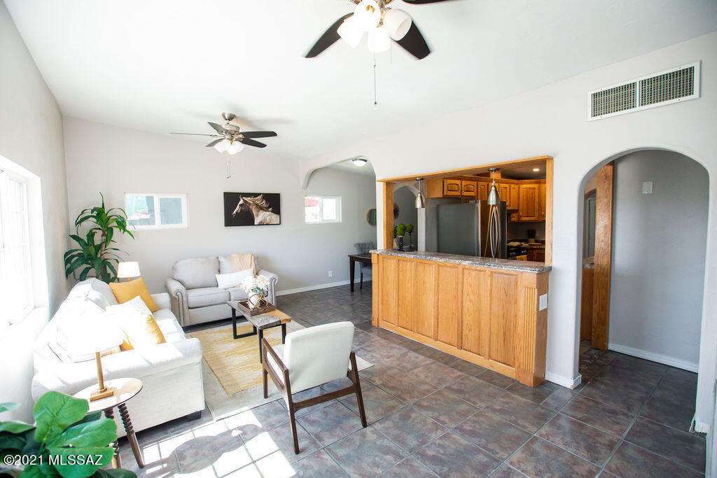 Pueblo Gardens - Residential
