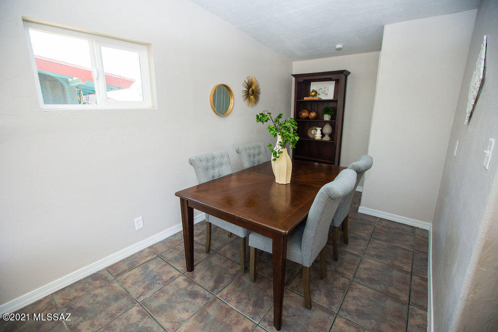 Pueblo Gardens - Residential