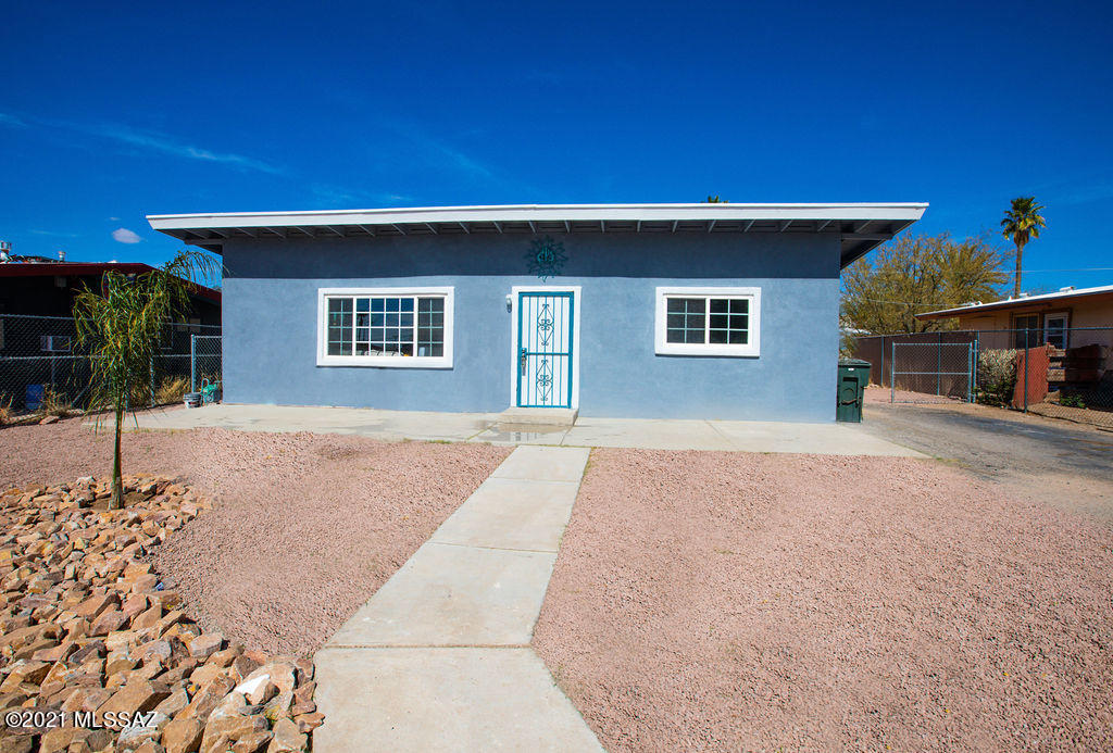 Pueblo Gardens - Residential