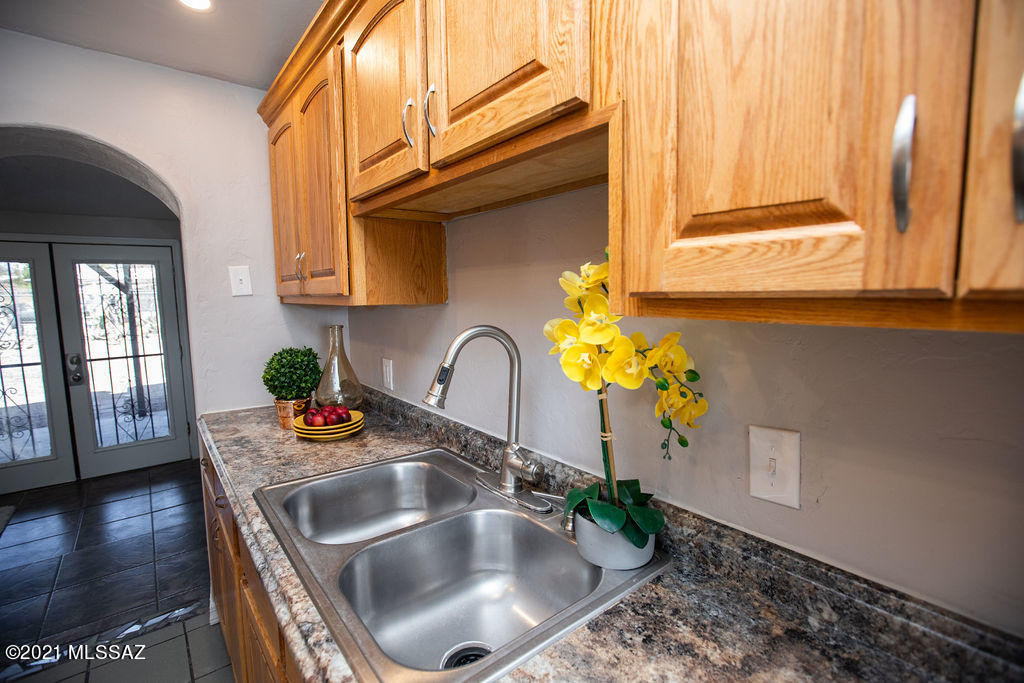Pueblo Gardens - Residential