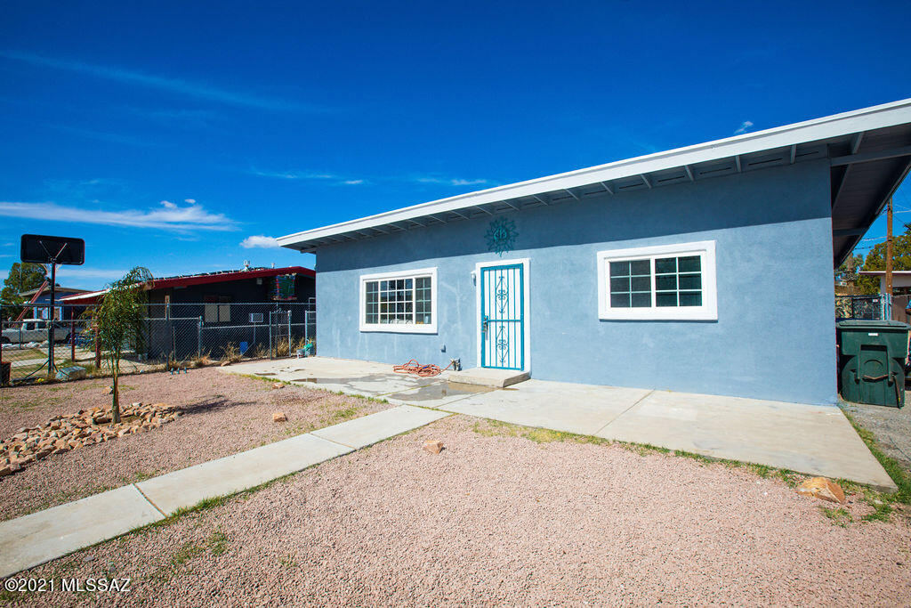 Pueblo Gardens - Residential