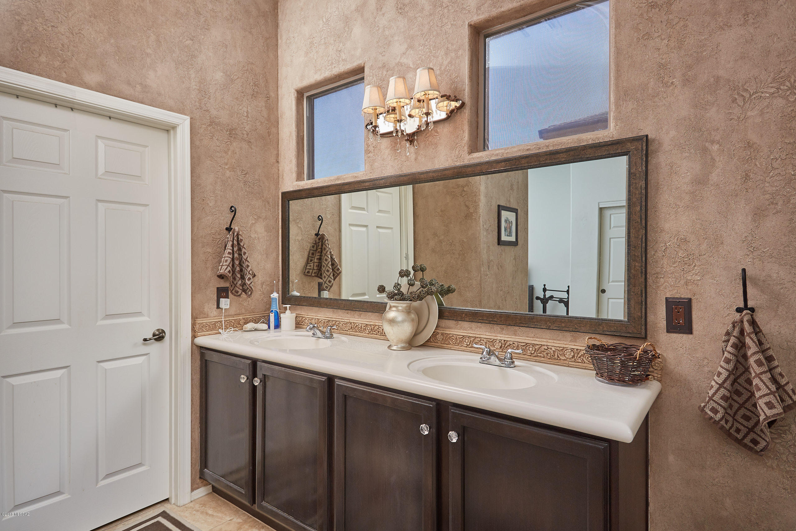 Las Campanas Village (1-111) - Residential