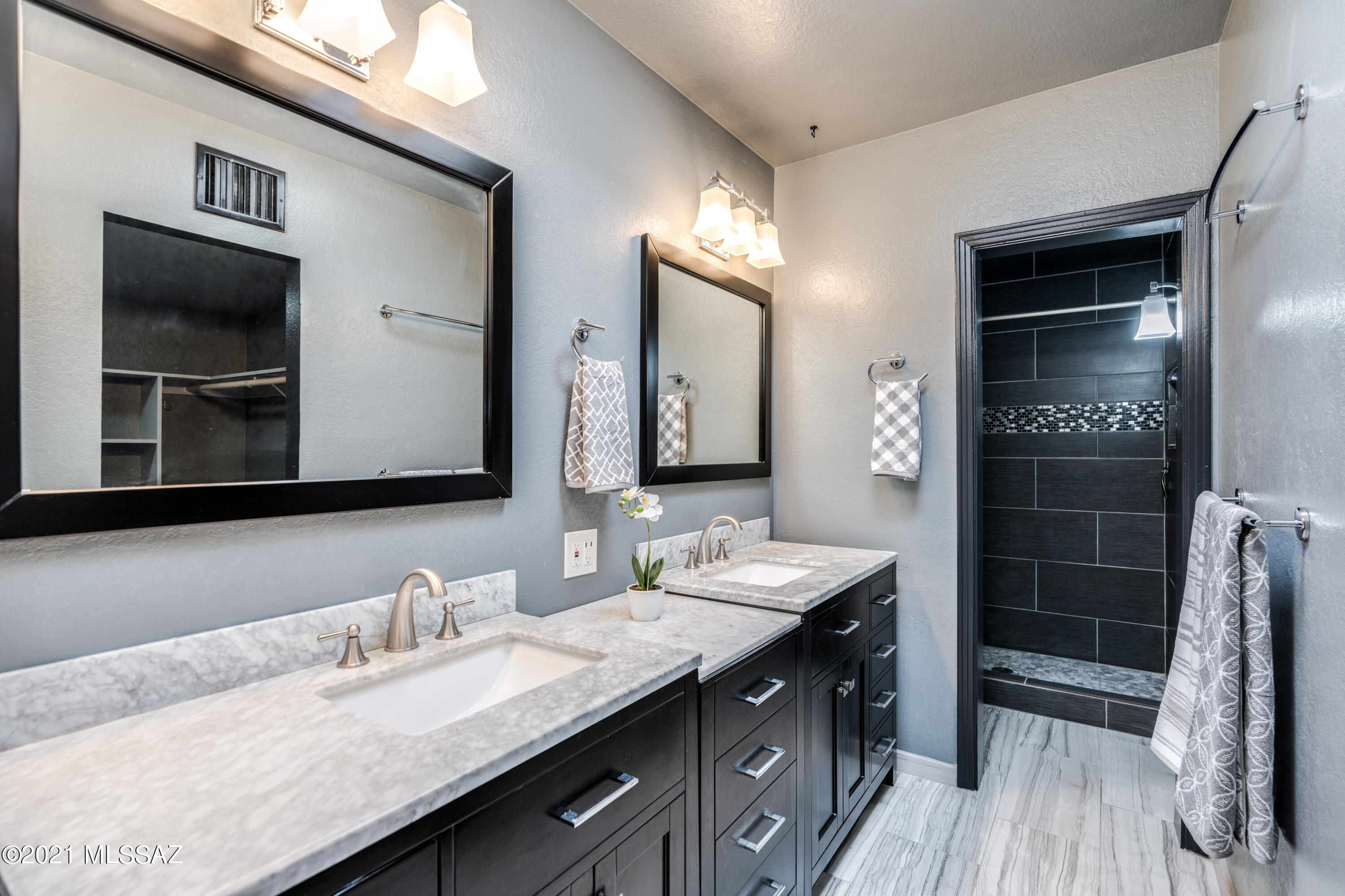 Las Casas Bellas Condo (1-44) - Residential