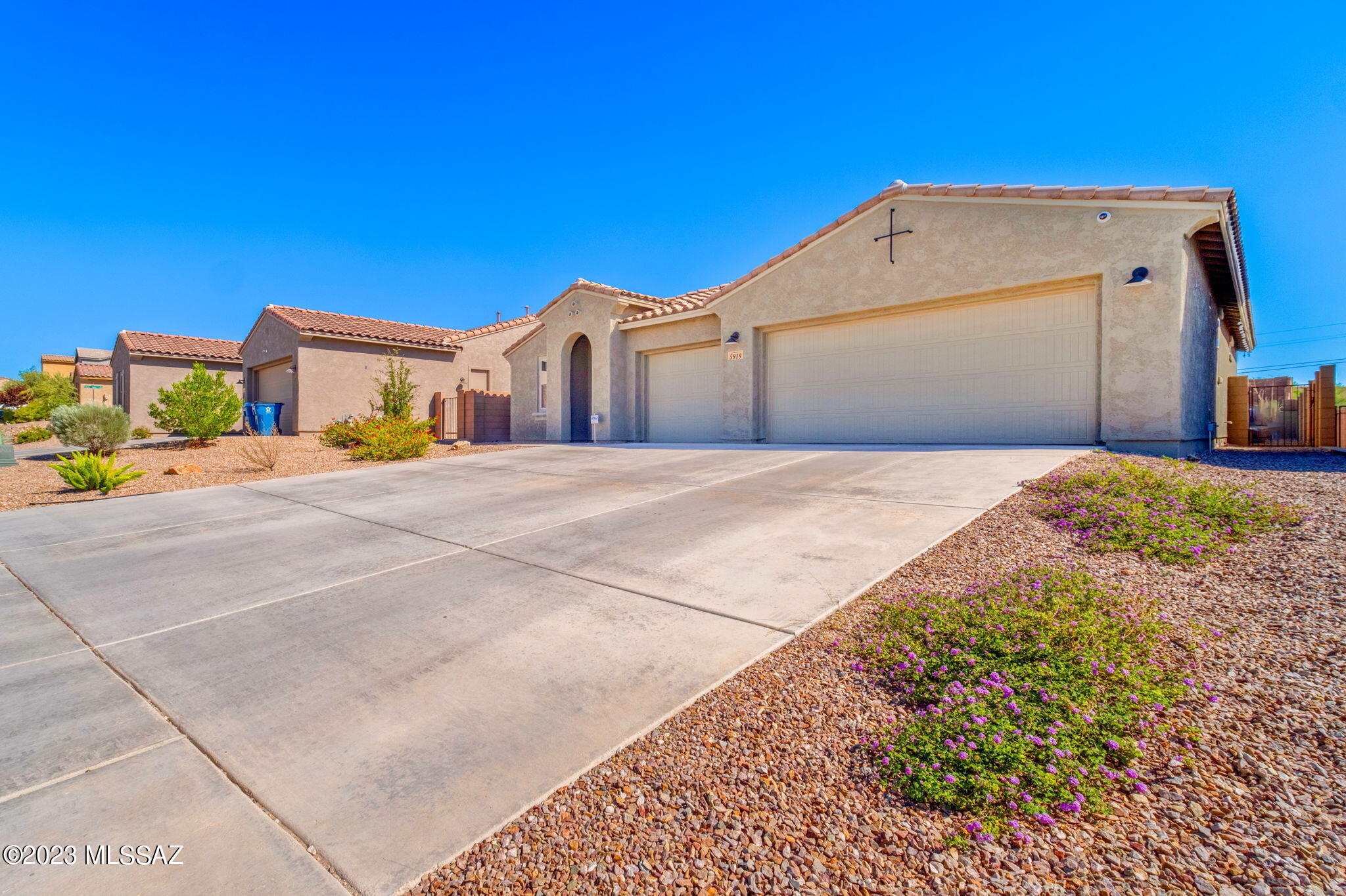 Desert Oasis At Twin Peaks - Residential