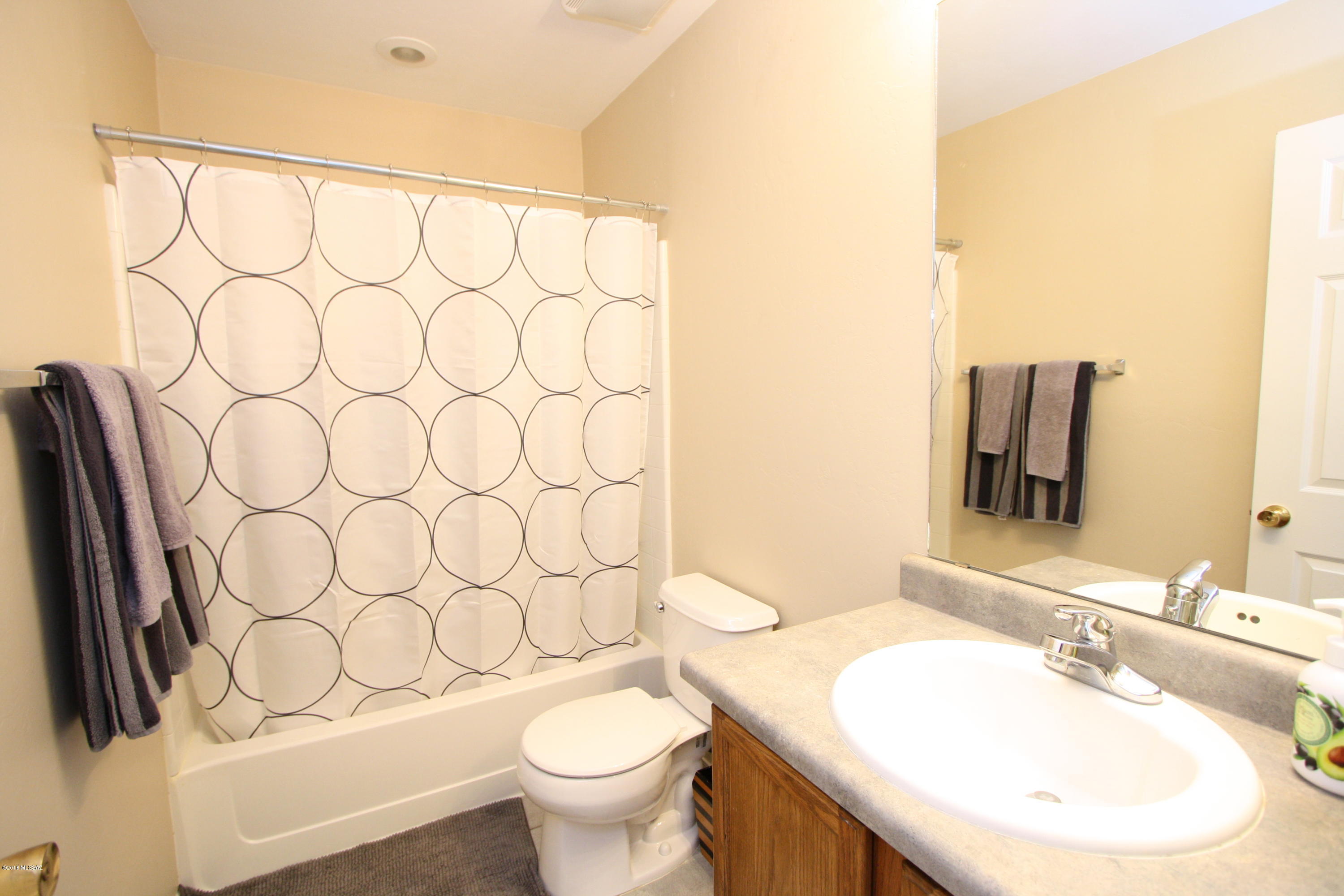 Riverhaven (1-373) - Residential Lease