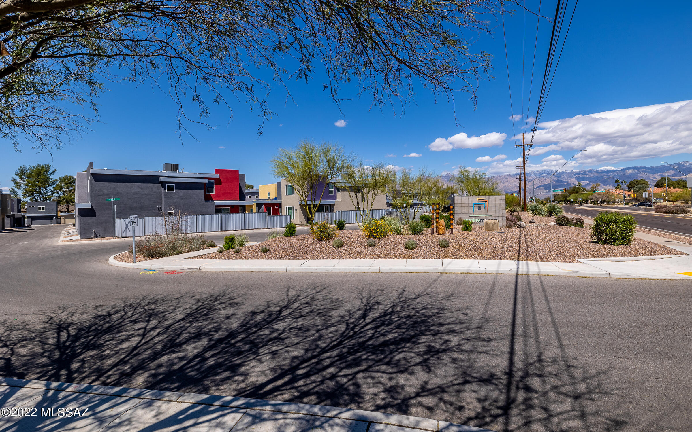 Camino Modern SQ20180120608 - Residential