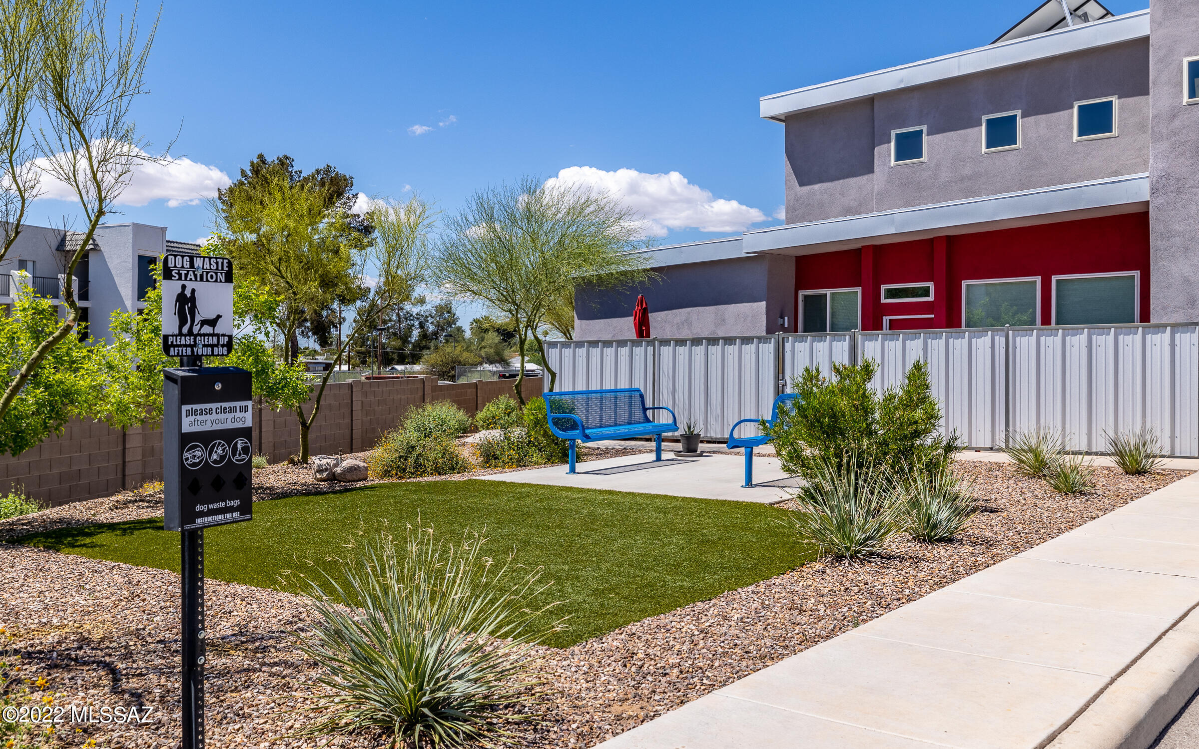 Camino Modern SQ20180120608 - Residential