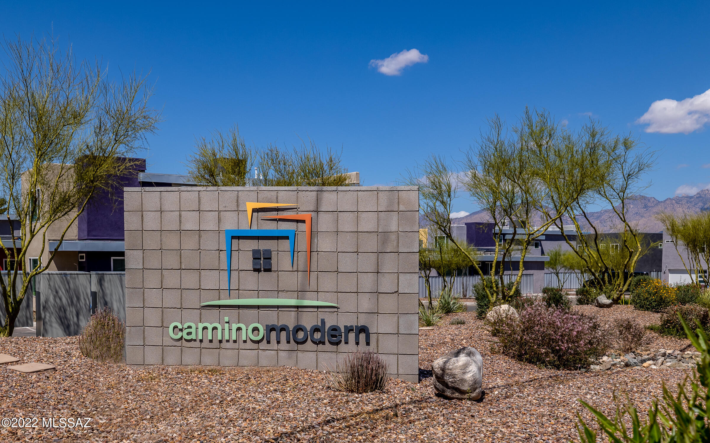 Camino Modern SQ20180120608 - Residential