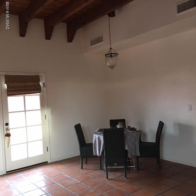 La Querencia Twnhms (1-8) - Residential