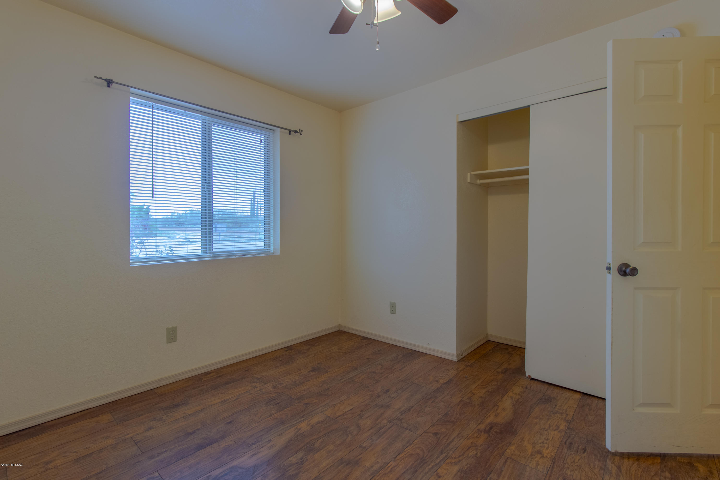 Twin Lakes (1-148) - Residential Lease