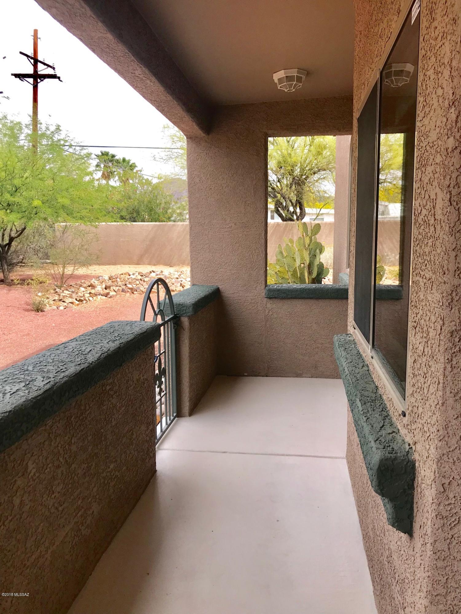 Kinney Village (1-112) - Residential
