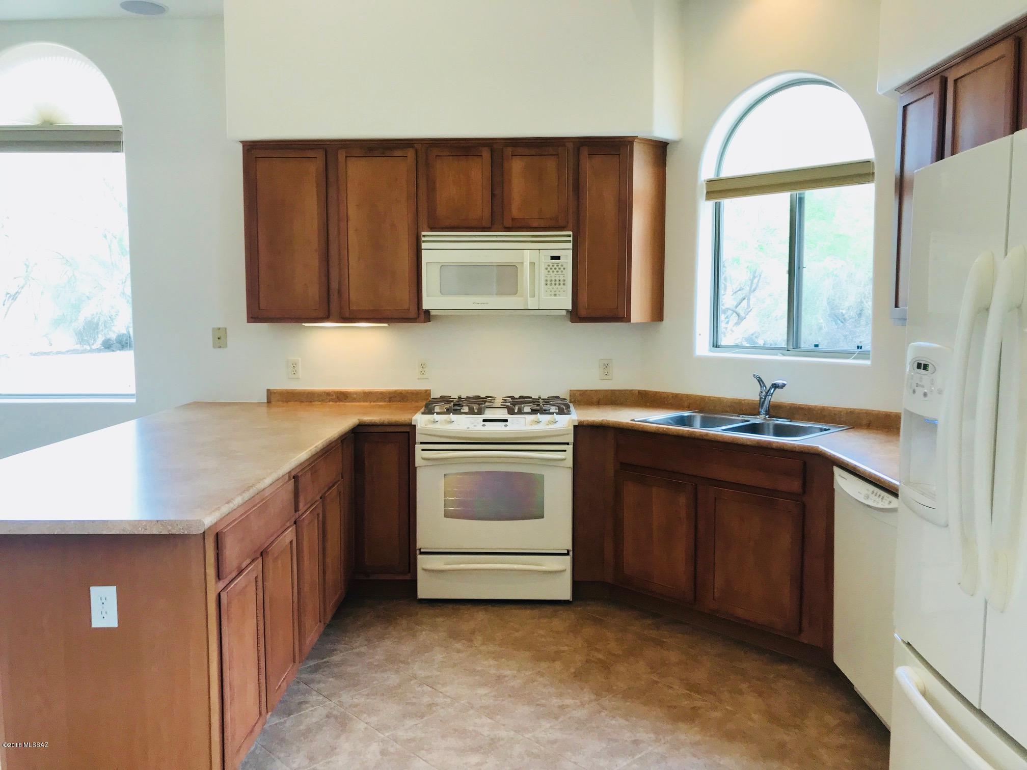 Kinney Village (1-112) - Residential