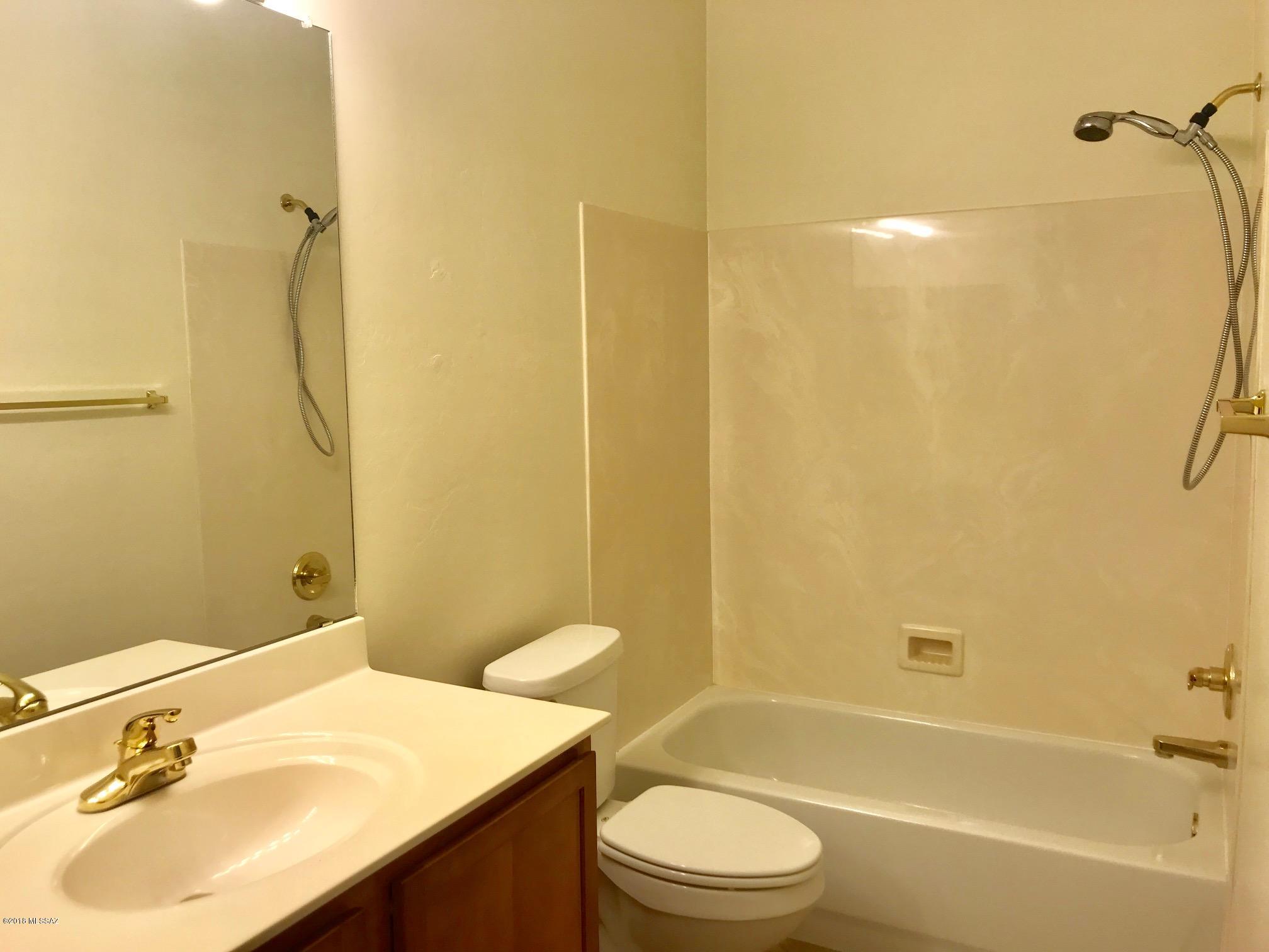 Kinney Village (1-112) - Residential