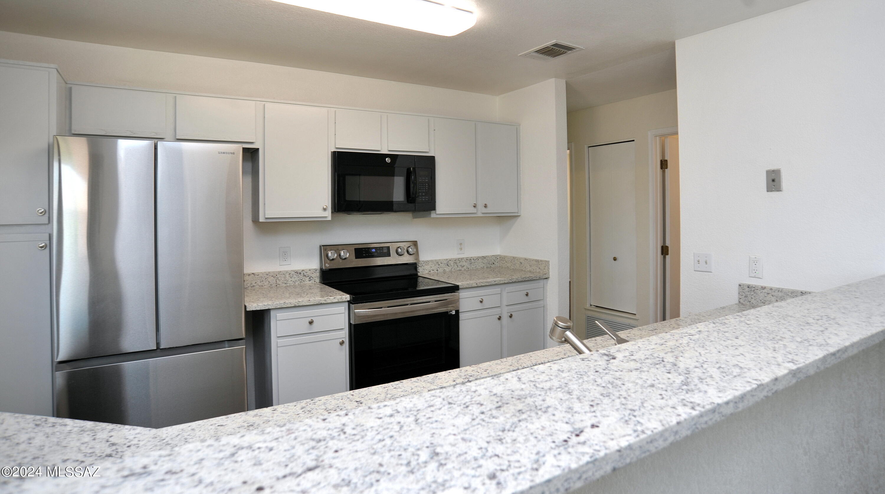 Macalester Park (1-142) - Residential