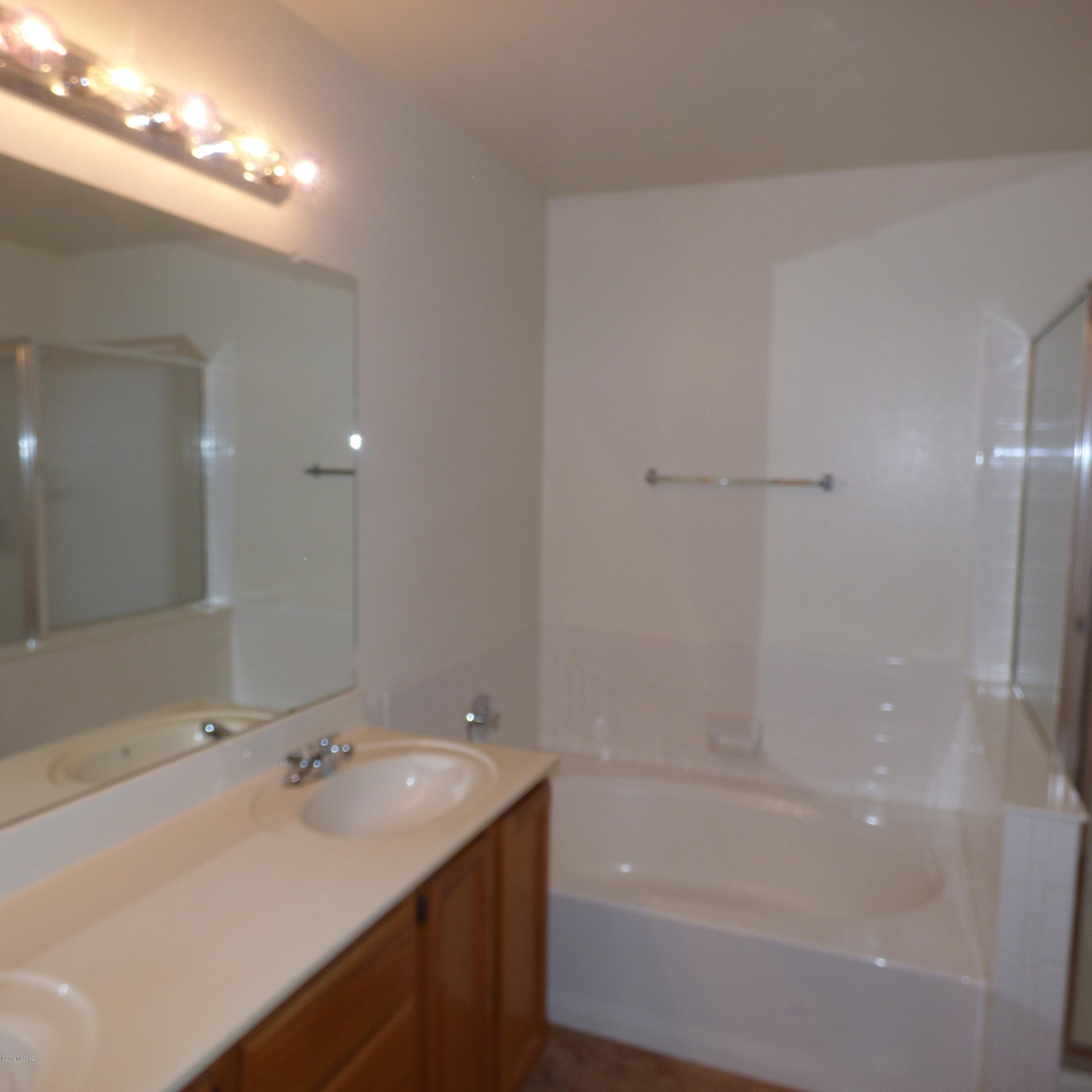 Moondance Estates(1-119) - Residential Lease