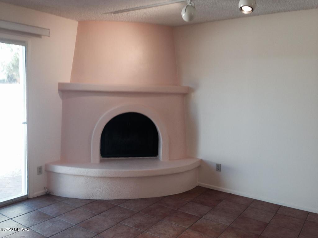 Samprese Estates (1-119) - Residential Lease
