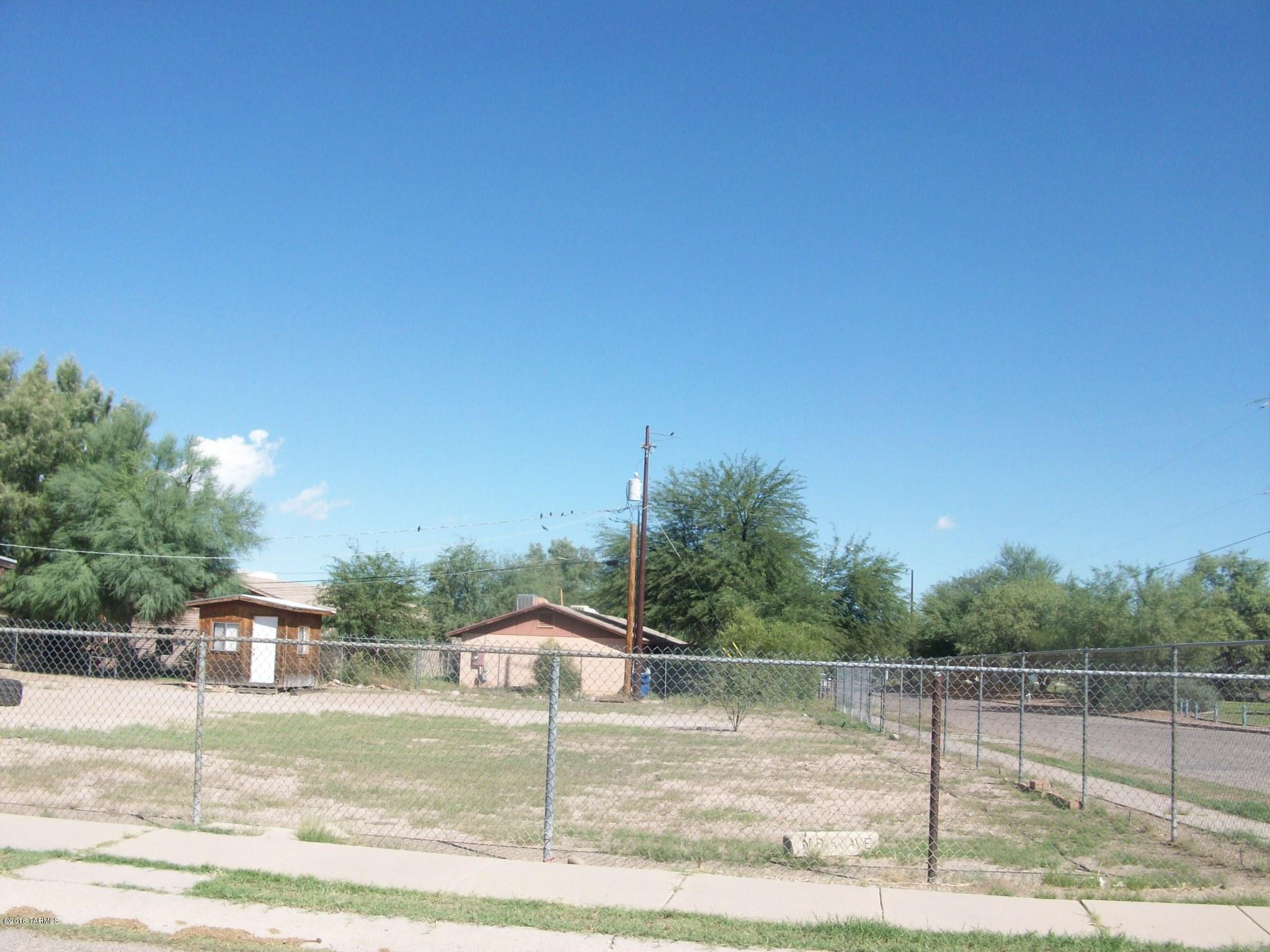 Riverside Park - Land