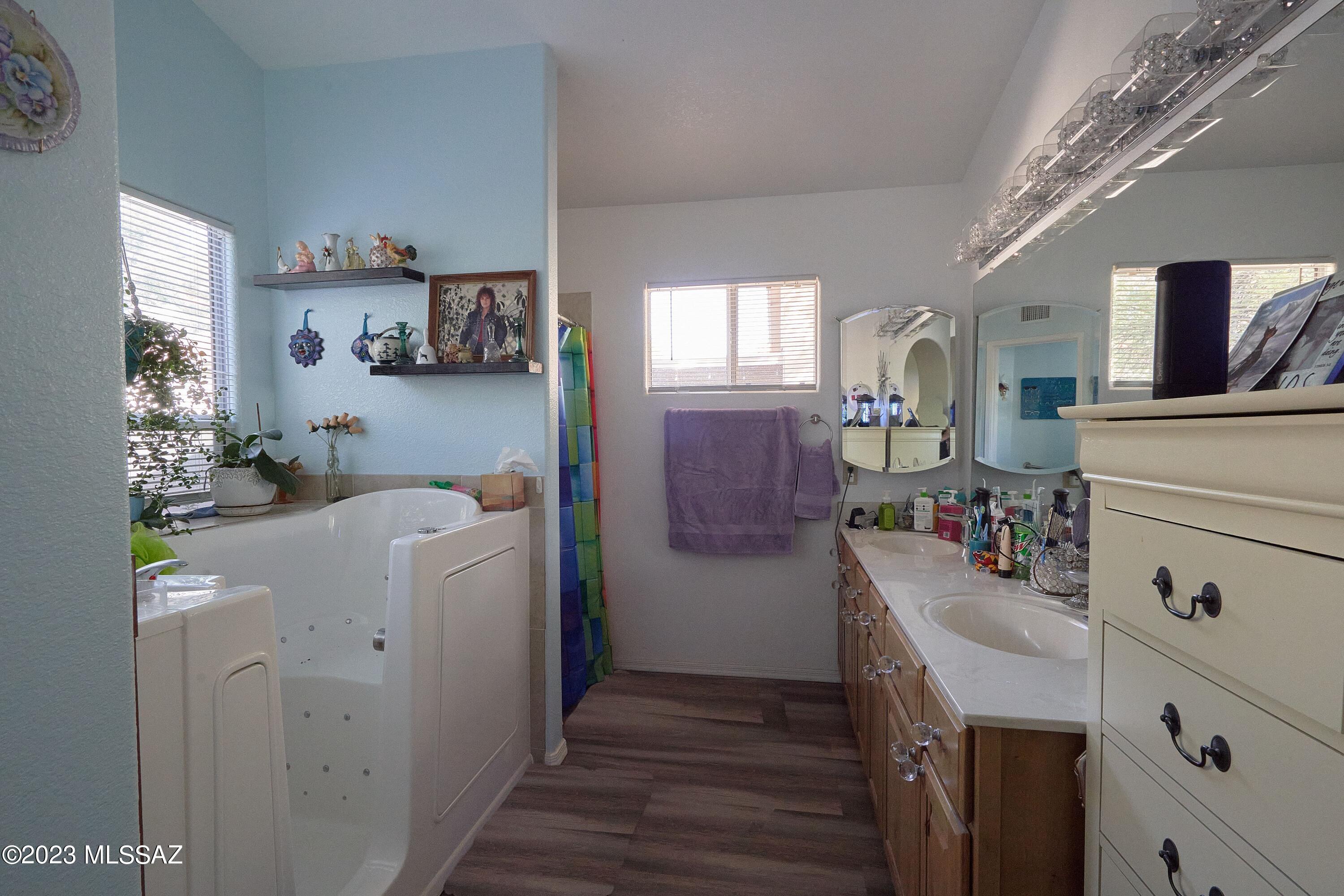 Seneca Terrace (1-60) - Residential