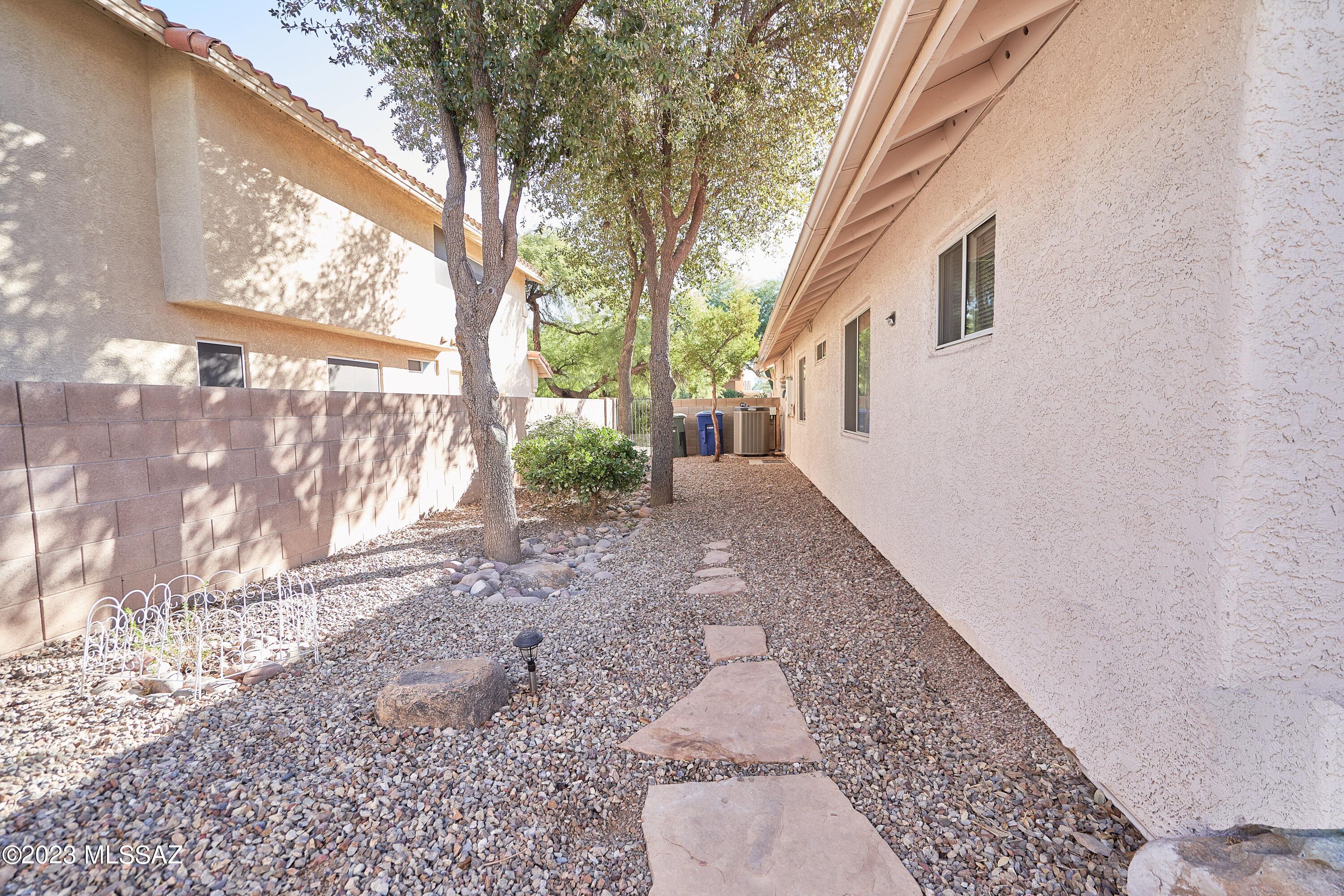 Seneca Terrace (1-60) - Residential