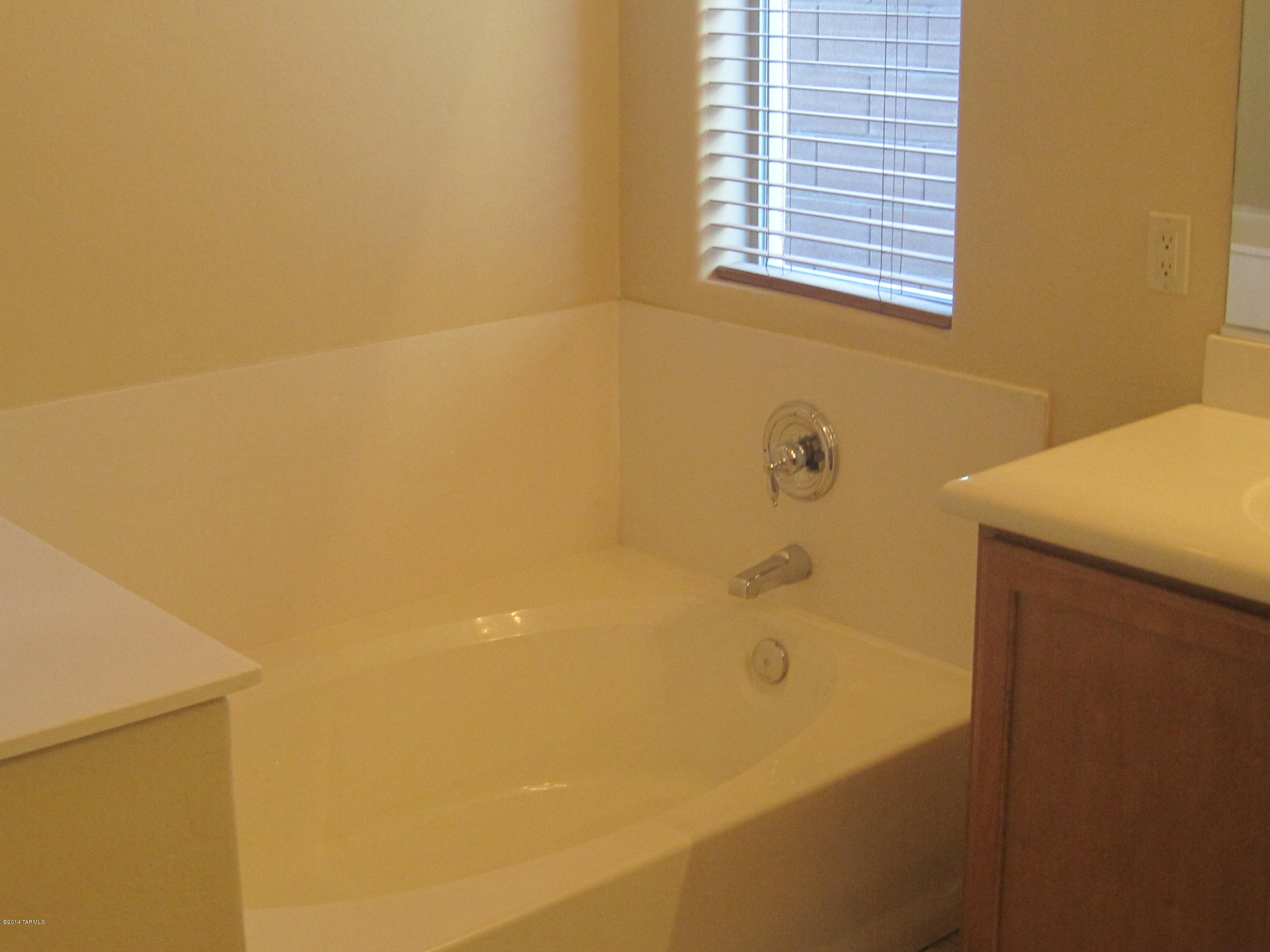 Continental Reserve Block 12 (1-71) - Residential Lease