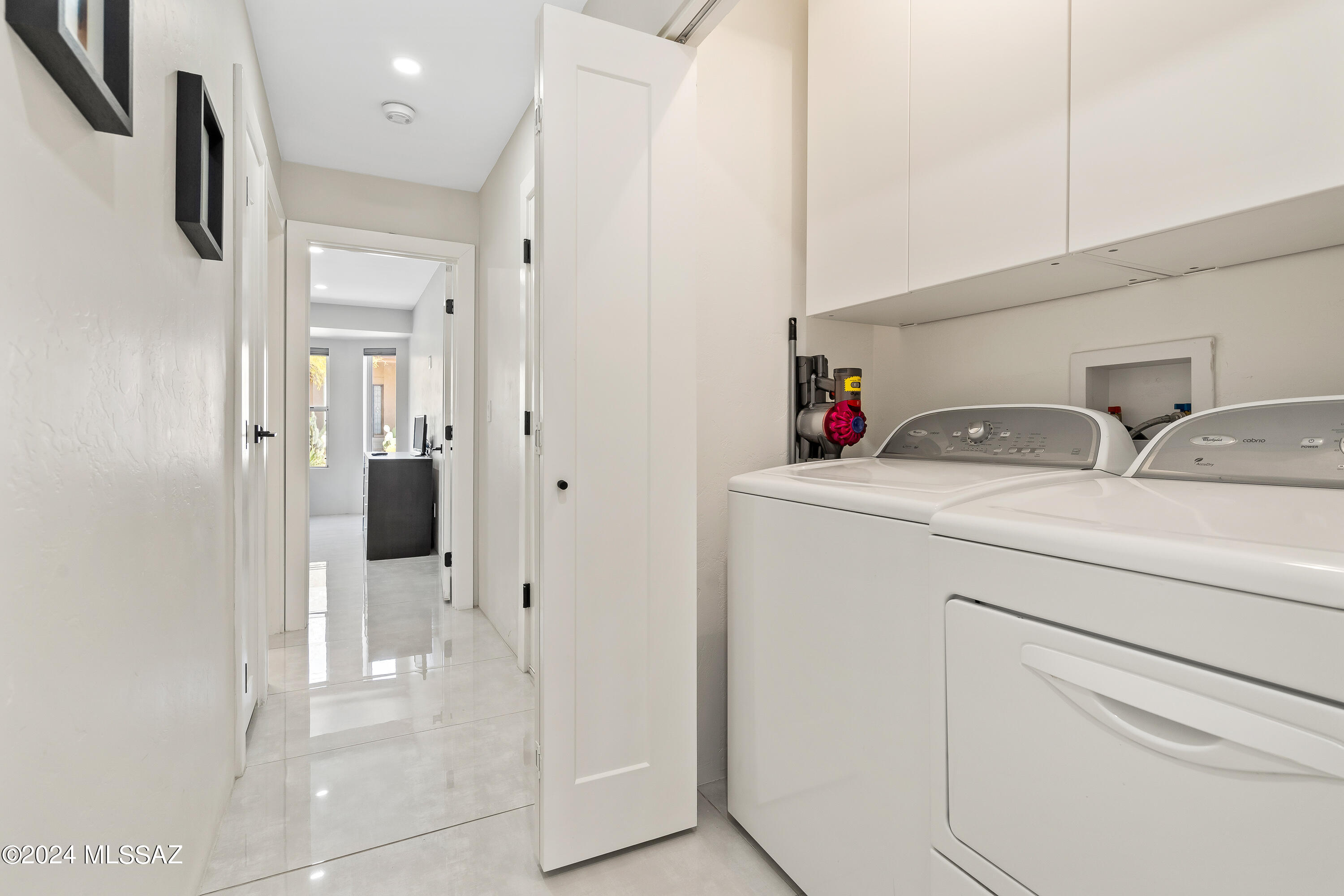 Las Palomitas - Residential