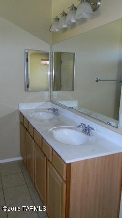 Tres Pueblos - Residential Lease