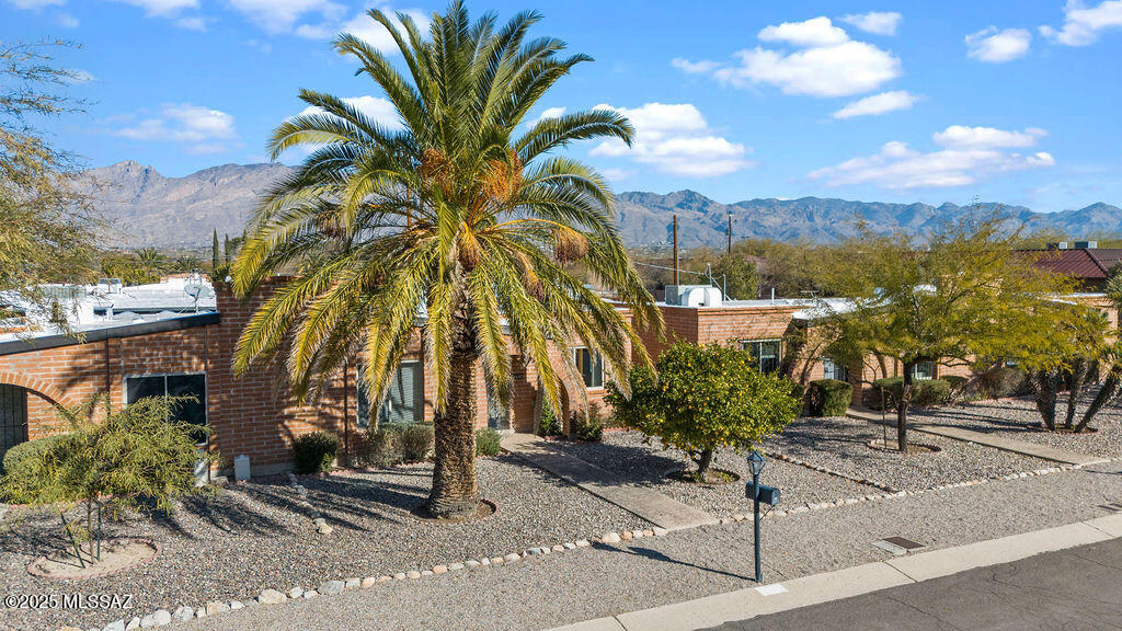Spanish Village Th - Residential