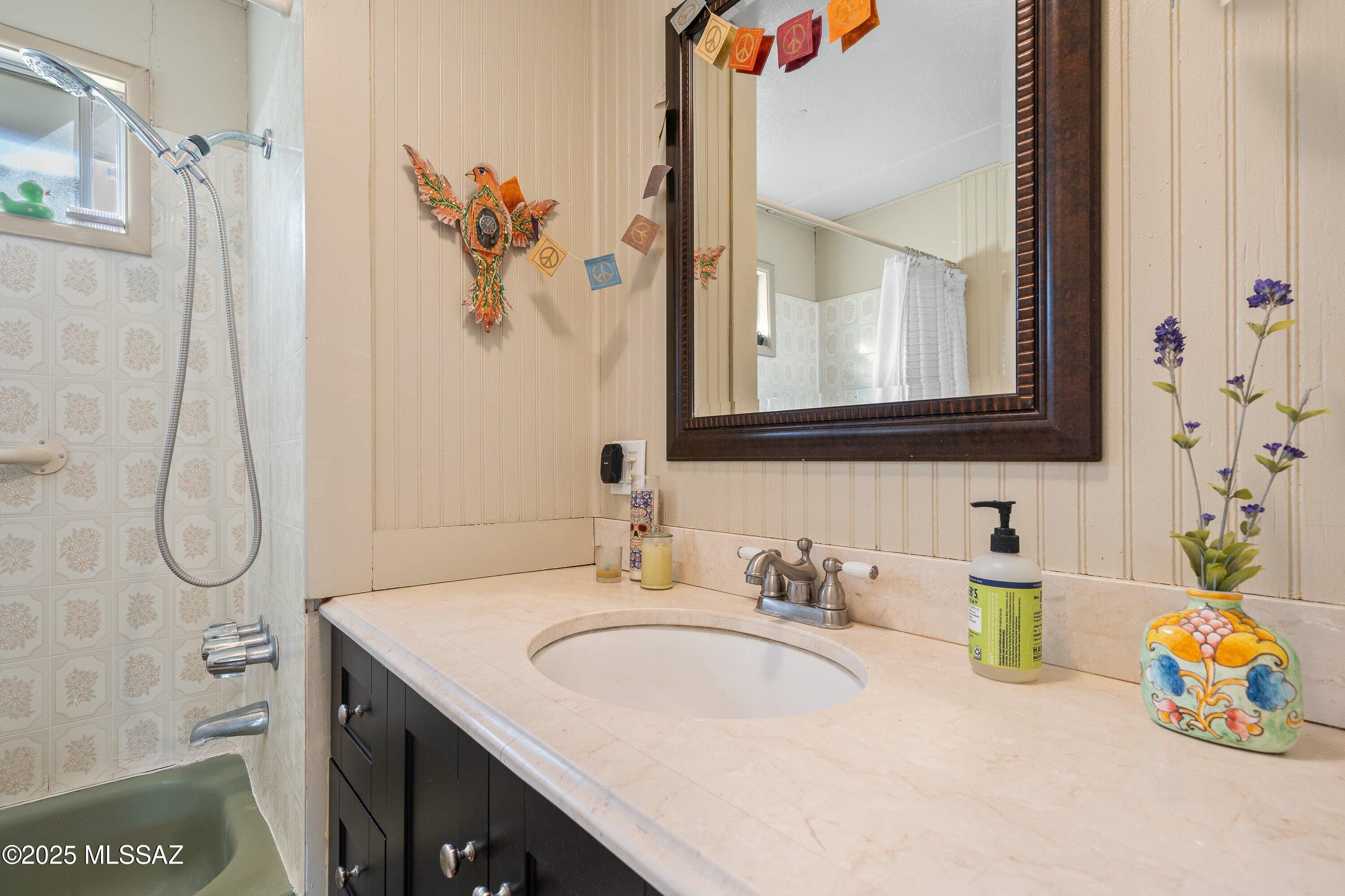 Fairlawn Manor - Residential