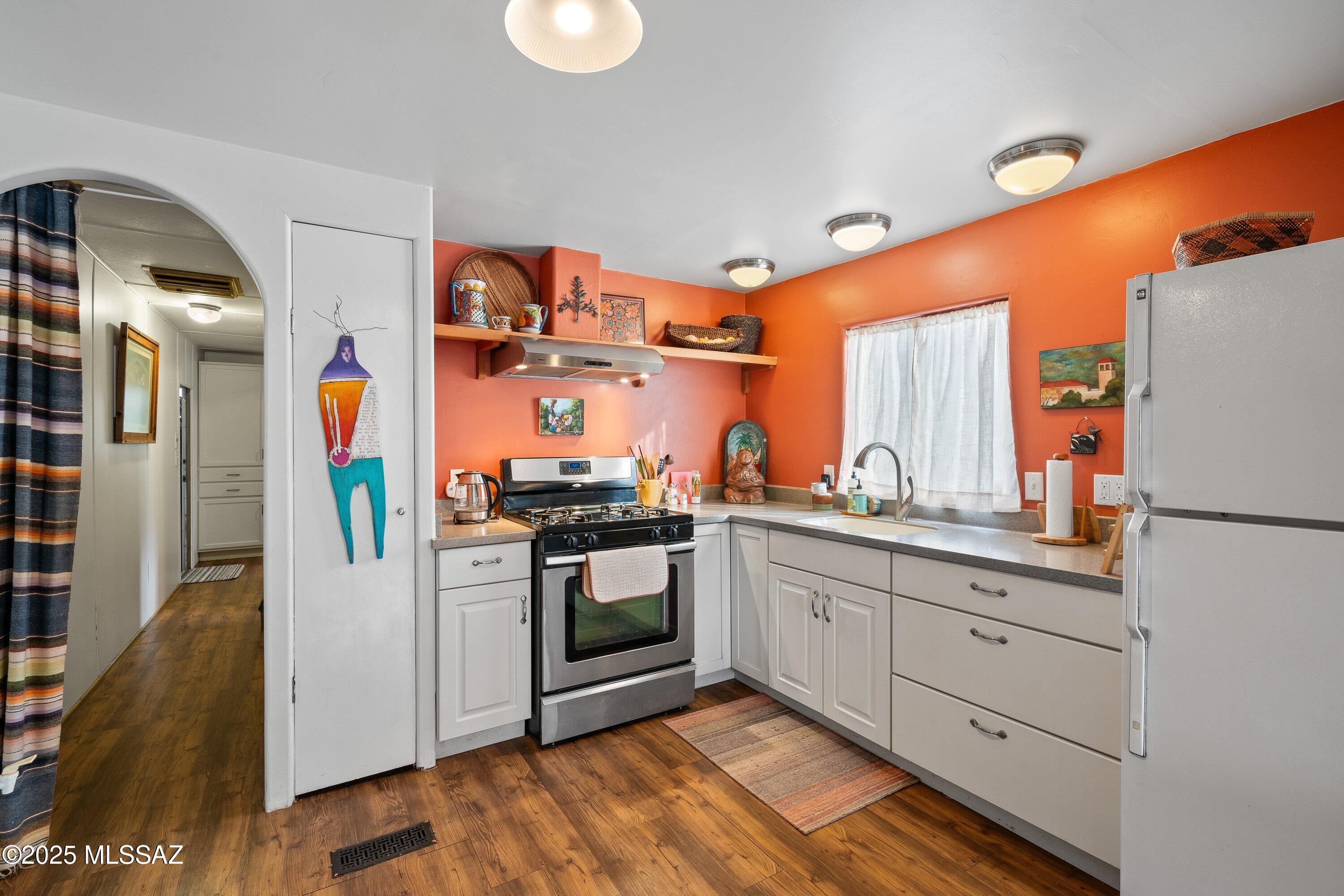 Fairlawn Manor - Residential