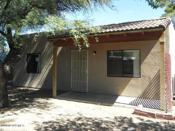 Lincoln Park - Residential Income