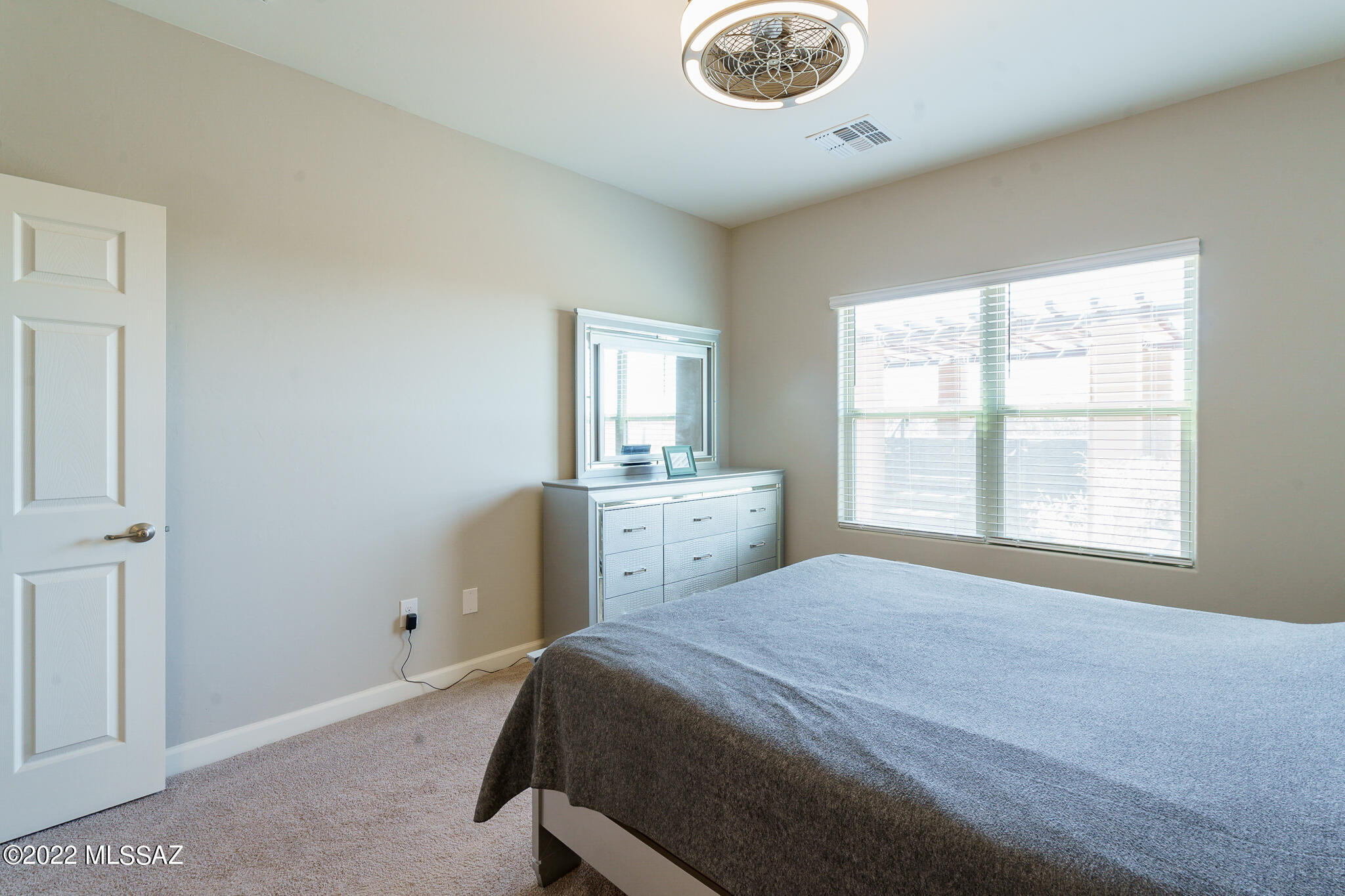 Vista Del Lago Norte SQ20140780198 - Residential