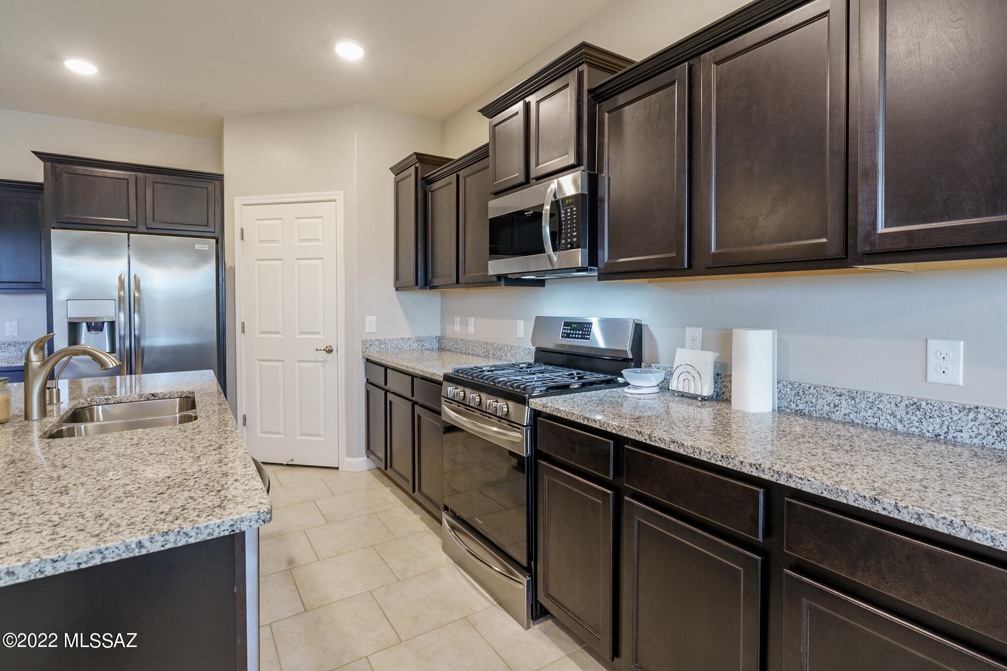 Vista Del Lago Norte SQ20140780198 - Residential