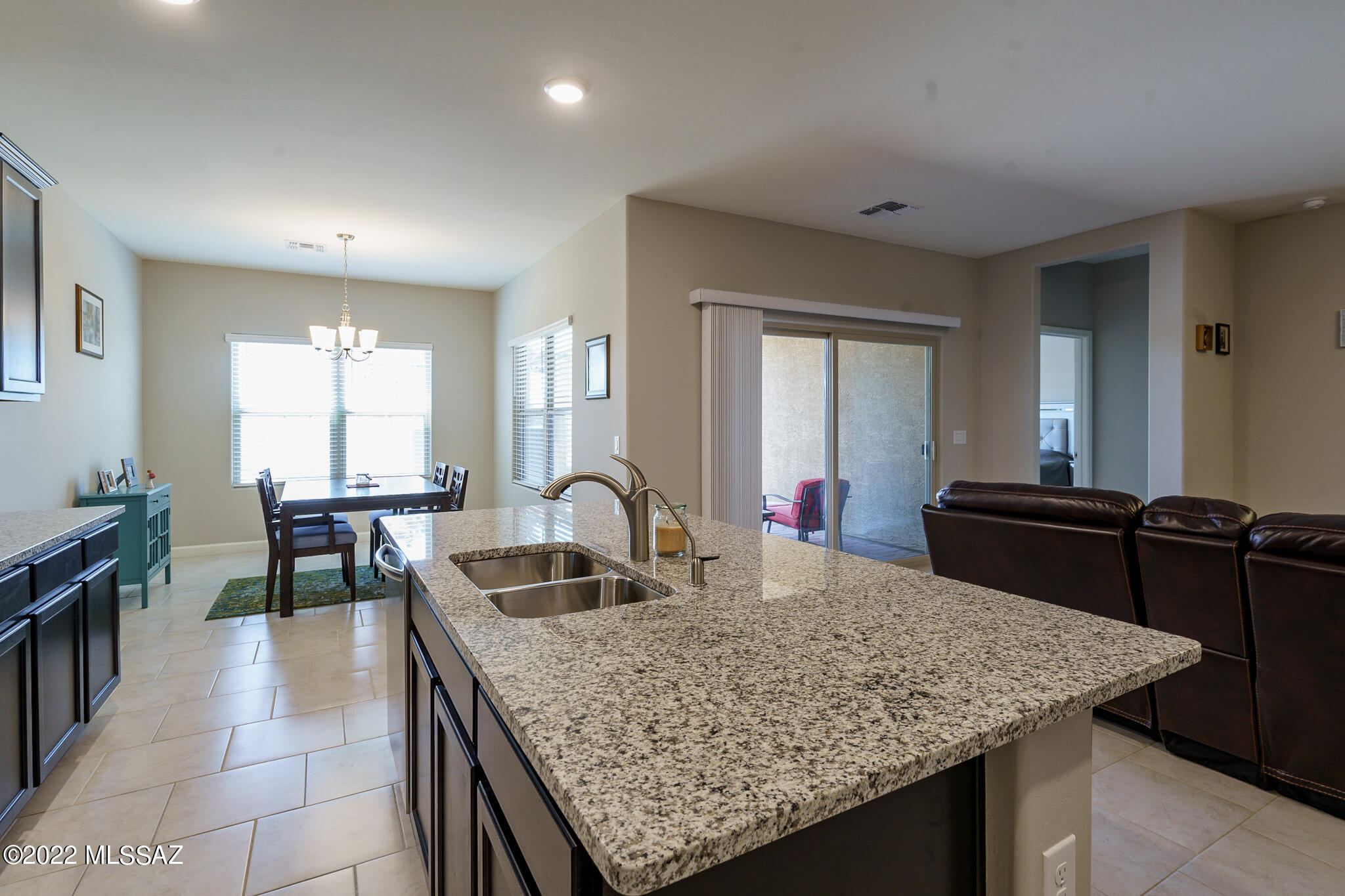 Vista Del Lago Norte SQ20140780198 - Residential
