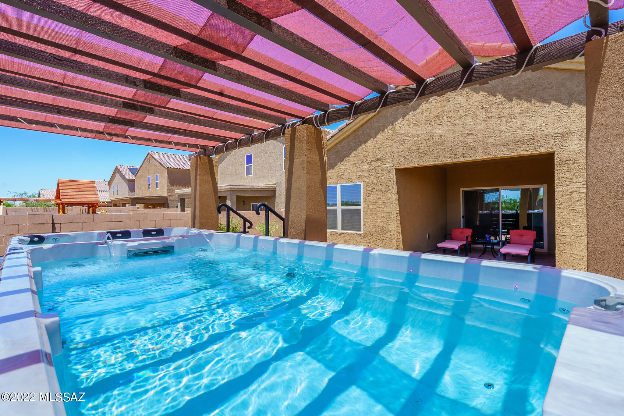 Vista Del Lago Norte SQ20140780198 - Residential