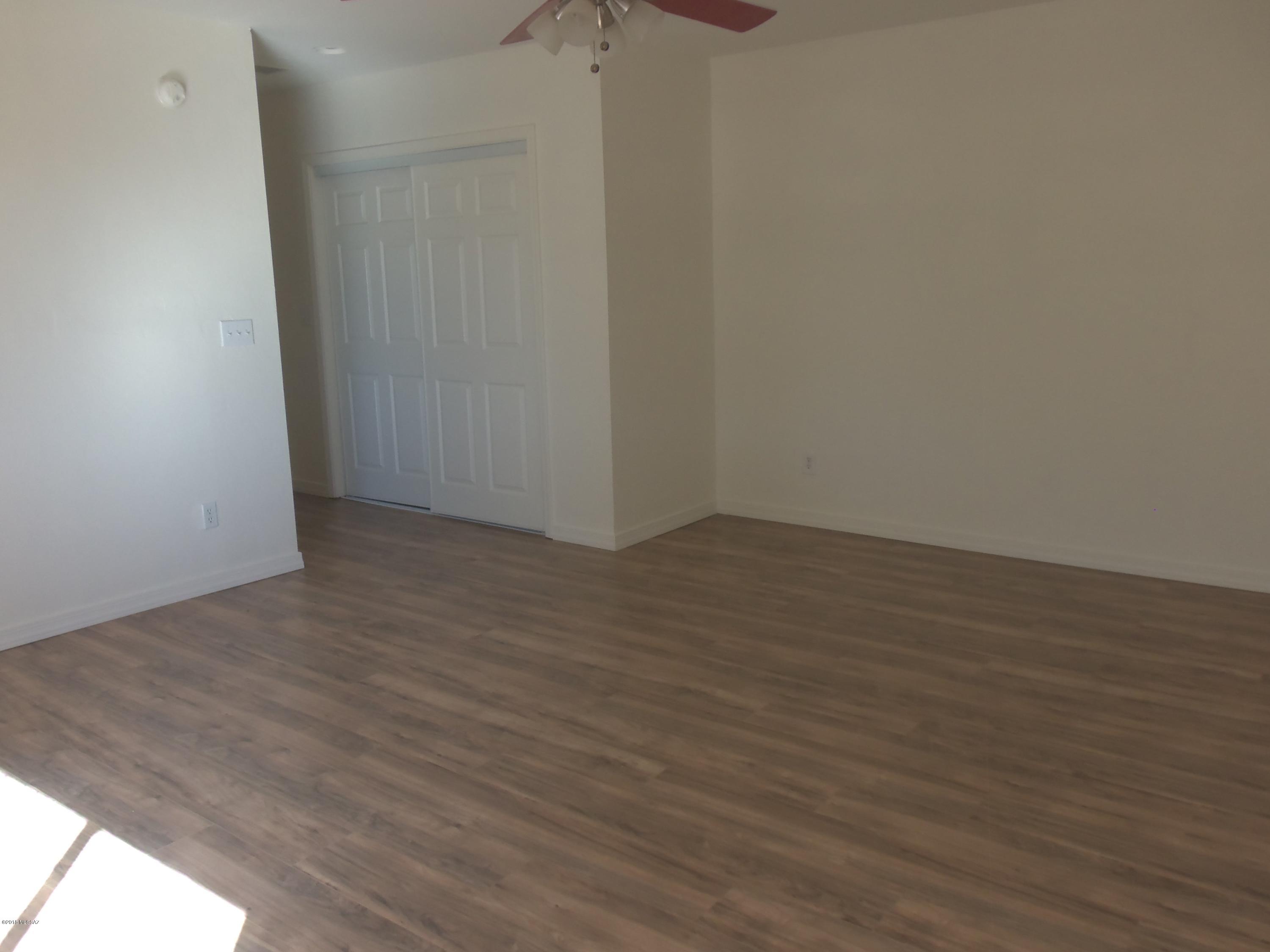 Mission West (1-370) - Residential