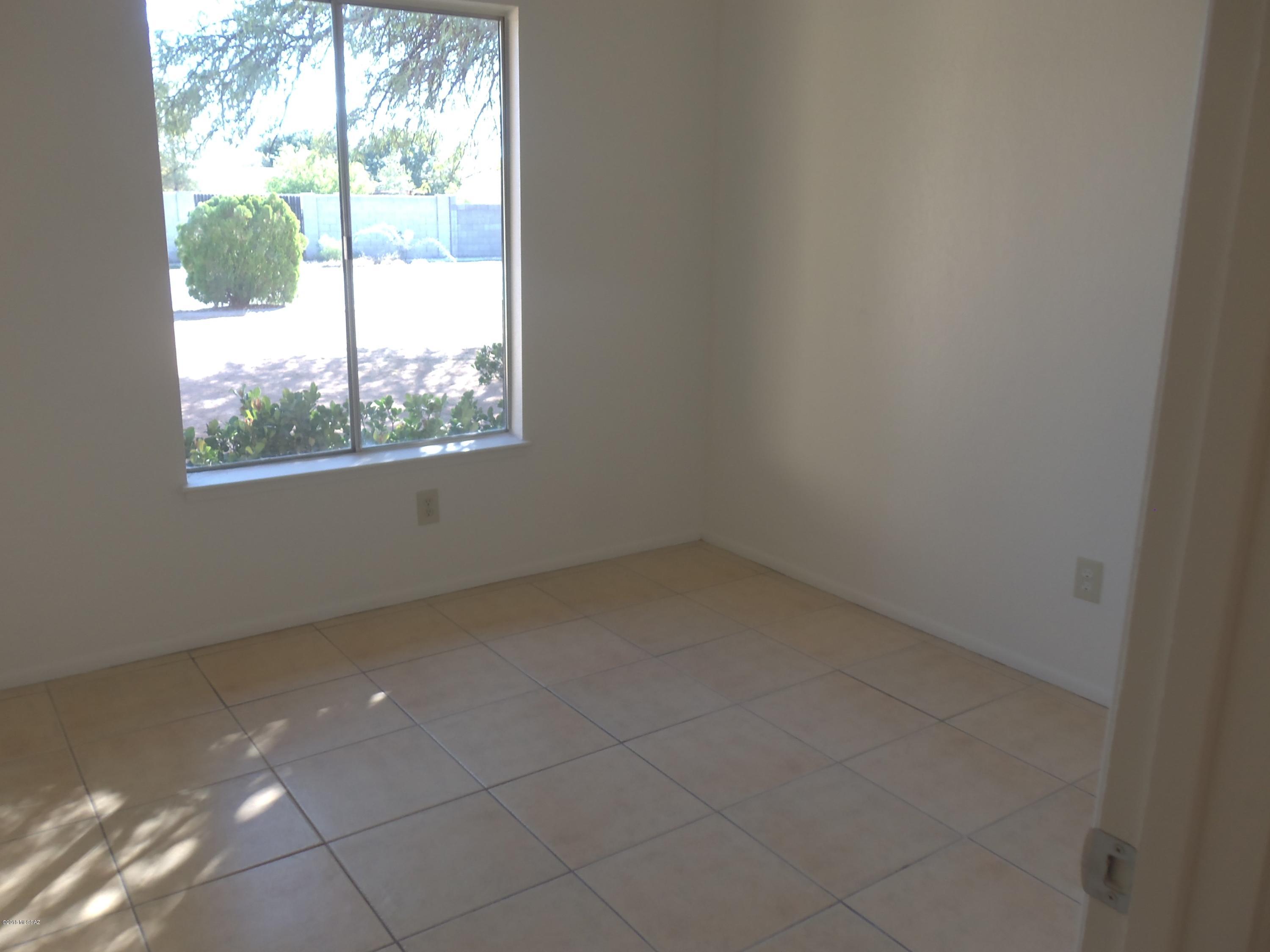 Mission West (1-370) - Residential