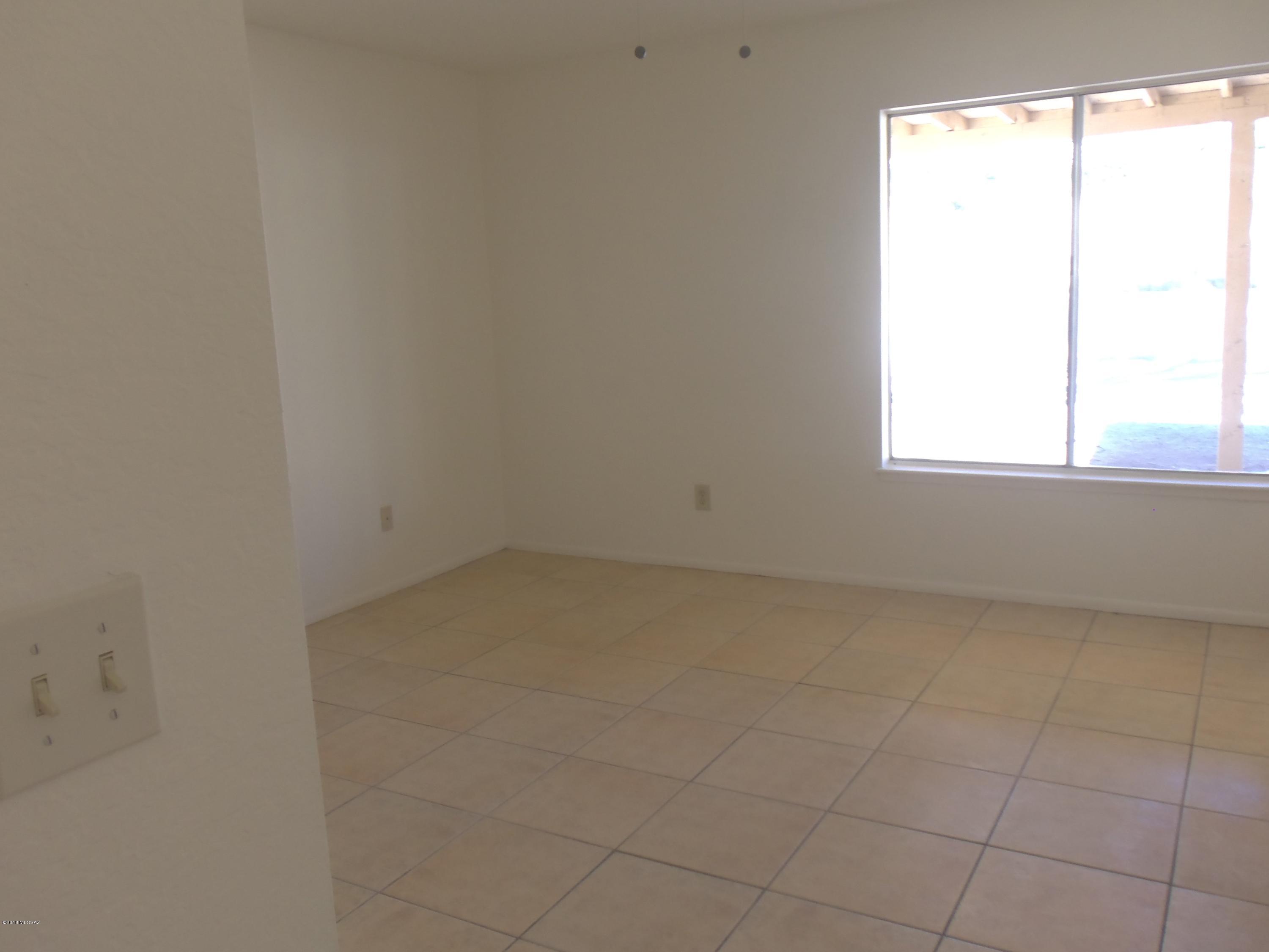 Mission West (1-370) - Residential