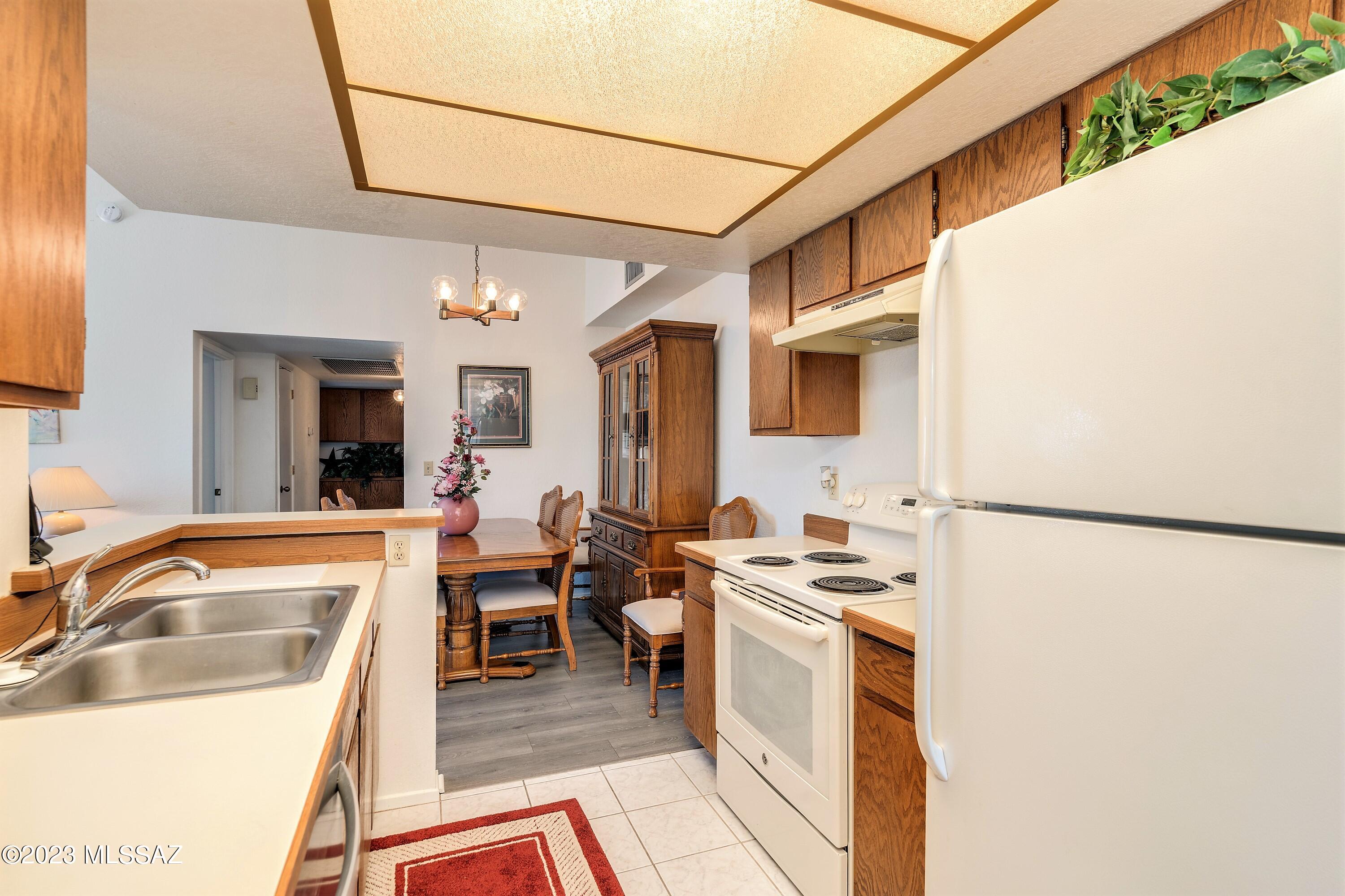 Summertree Condominiums (1-224) - Residential