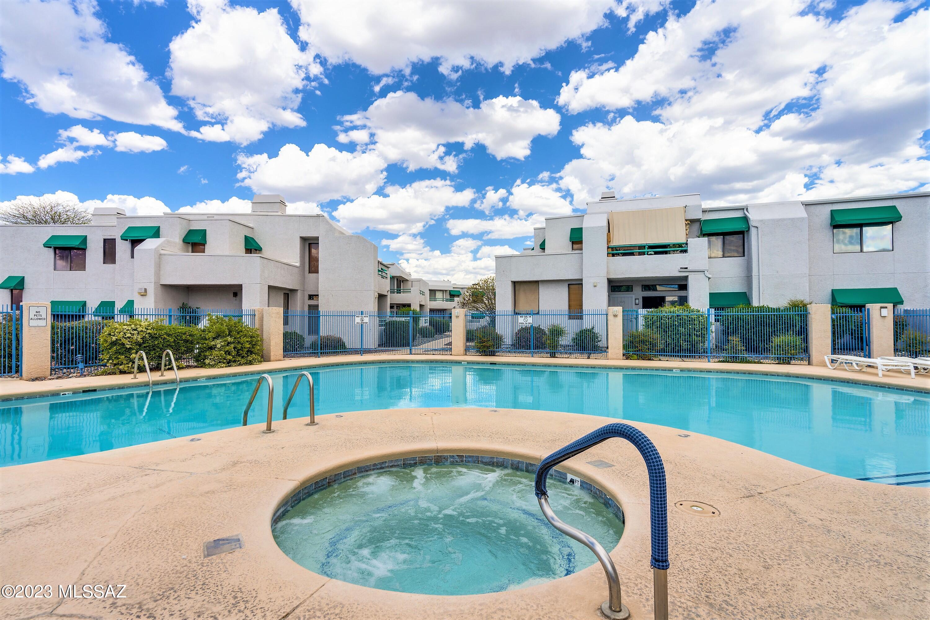 Summertree Condominiums (1-224) - Residential