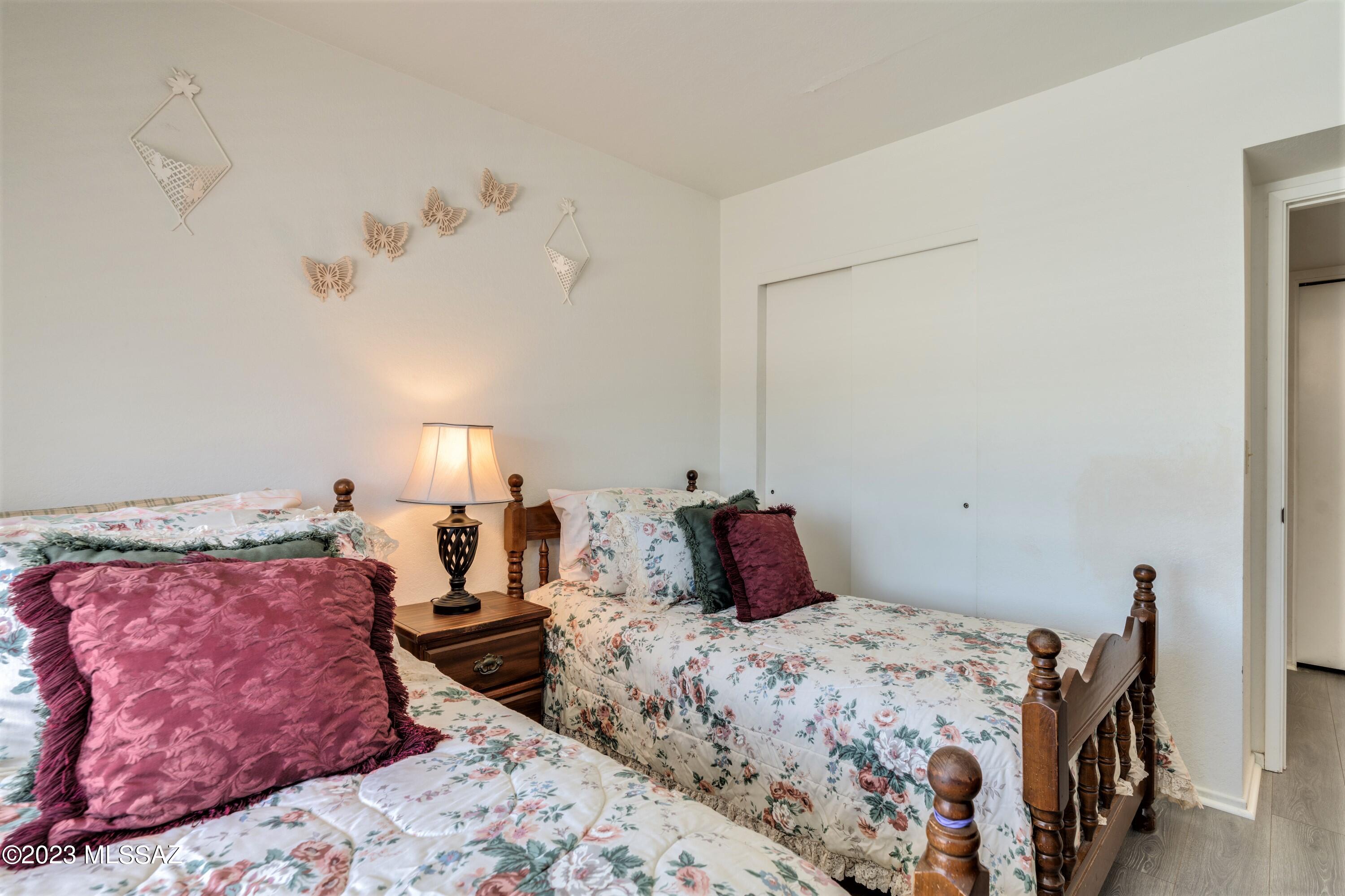 Summertree Condominiums (1-224) - Residential