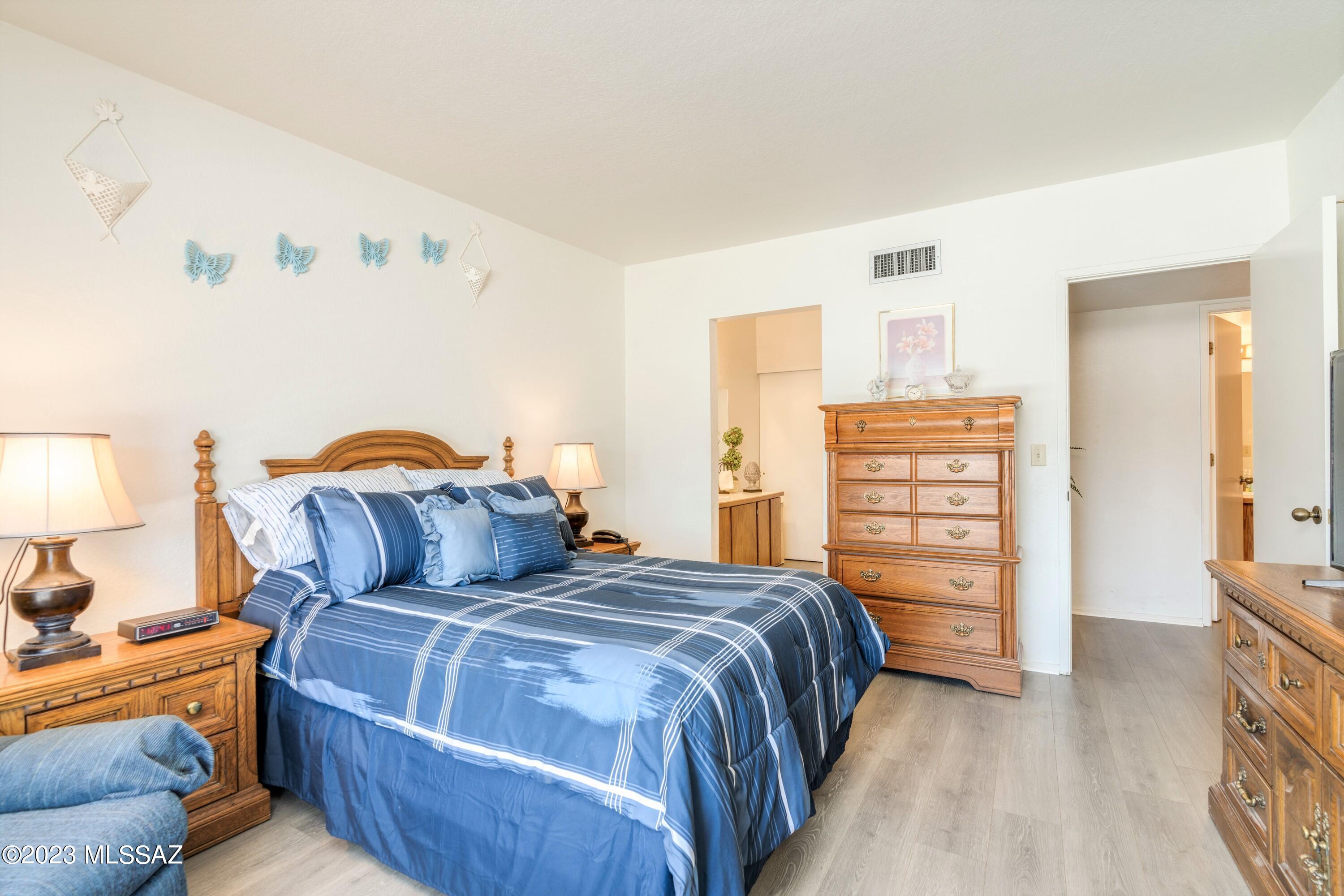 Summertree Condominiums (1-224) - Residential